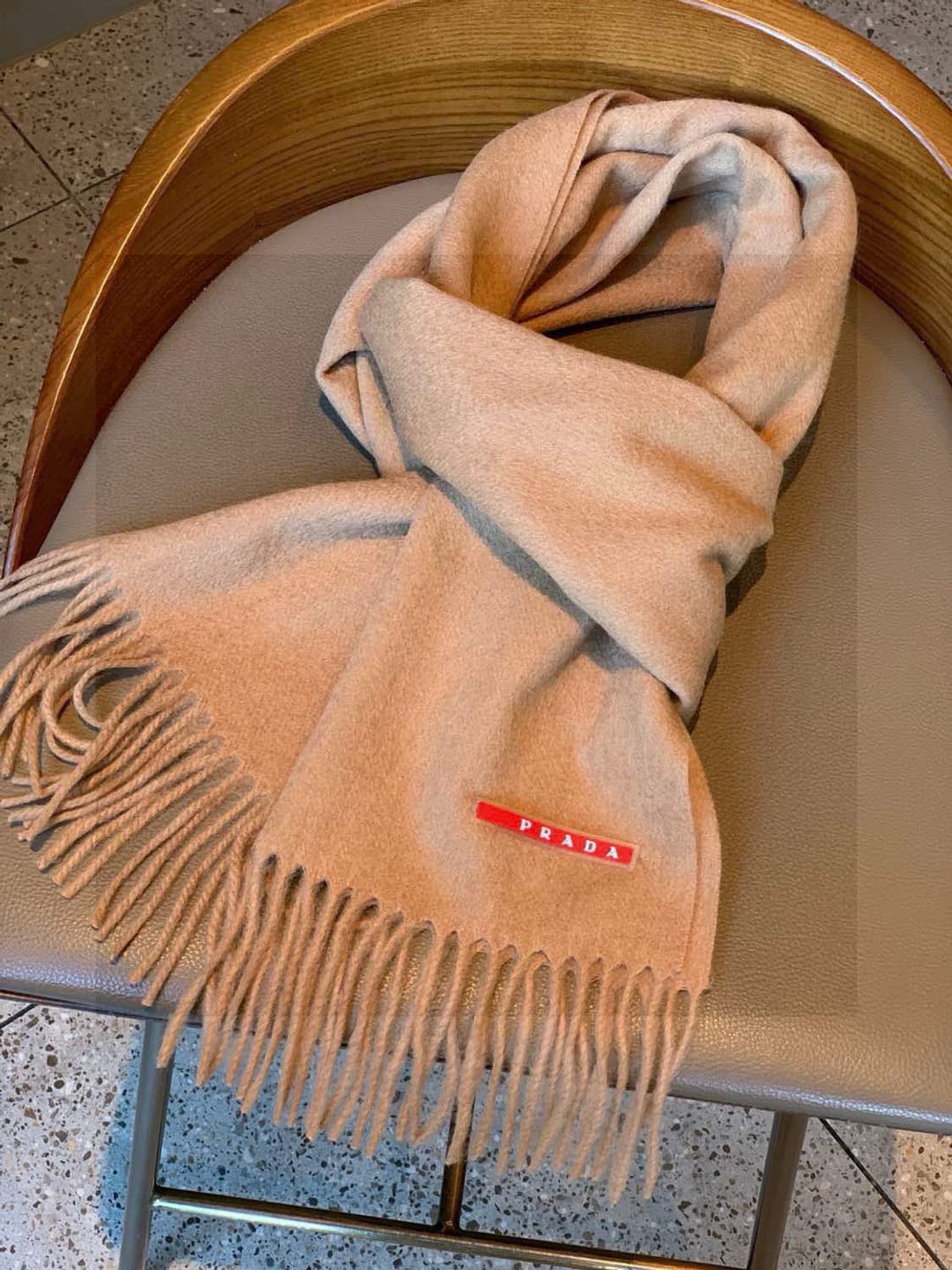 프라다 리나일론 개버딘 앤 울 스카프 상품이미지3