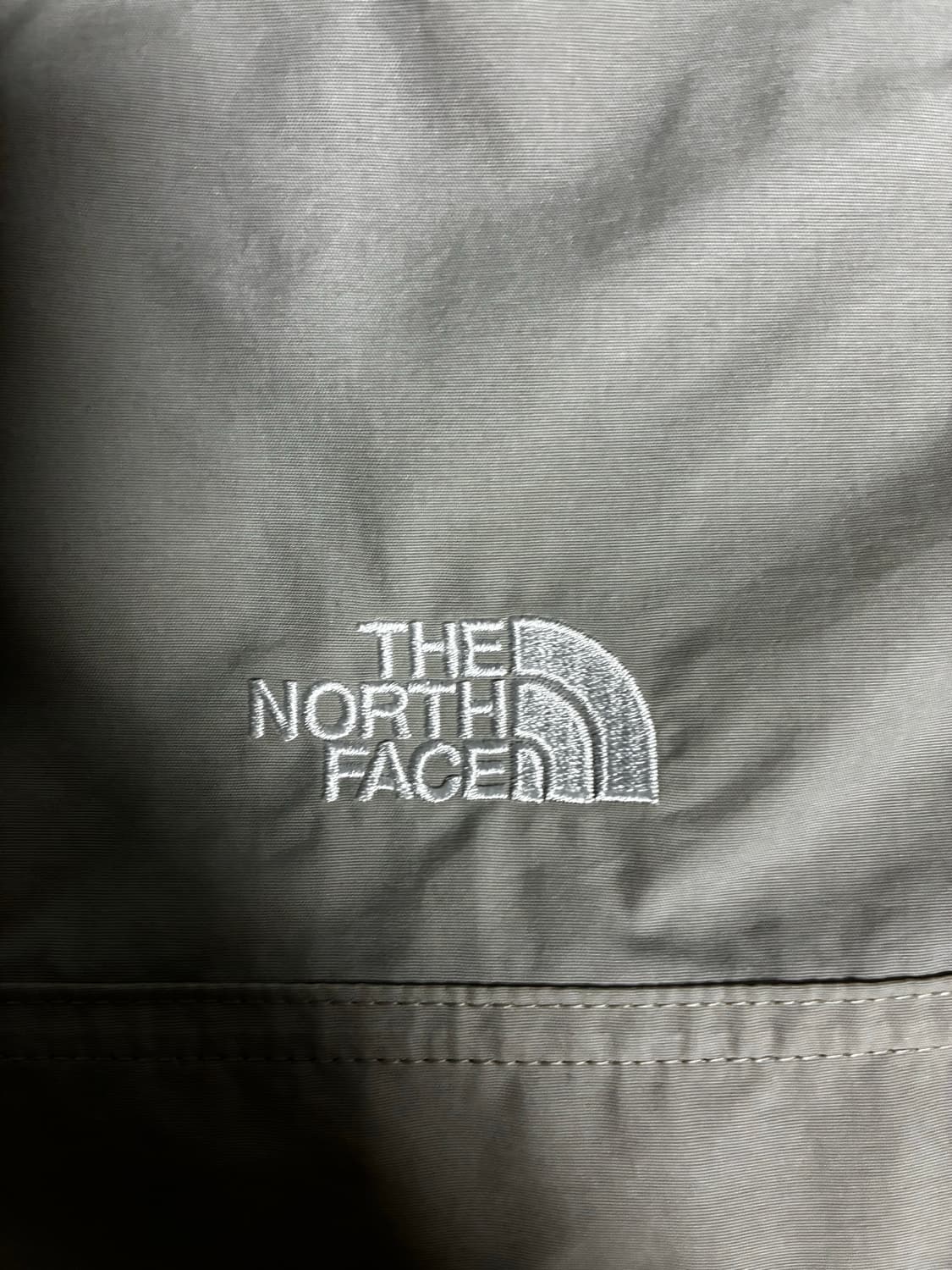 노스페이스 윈드 브레이커 M사이즈 상품이미지3