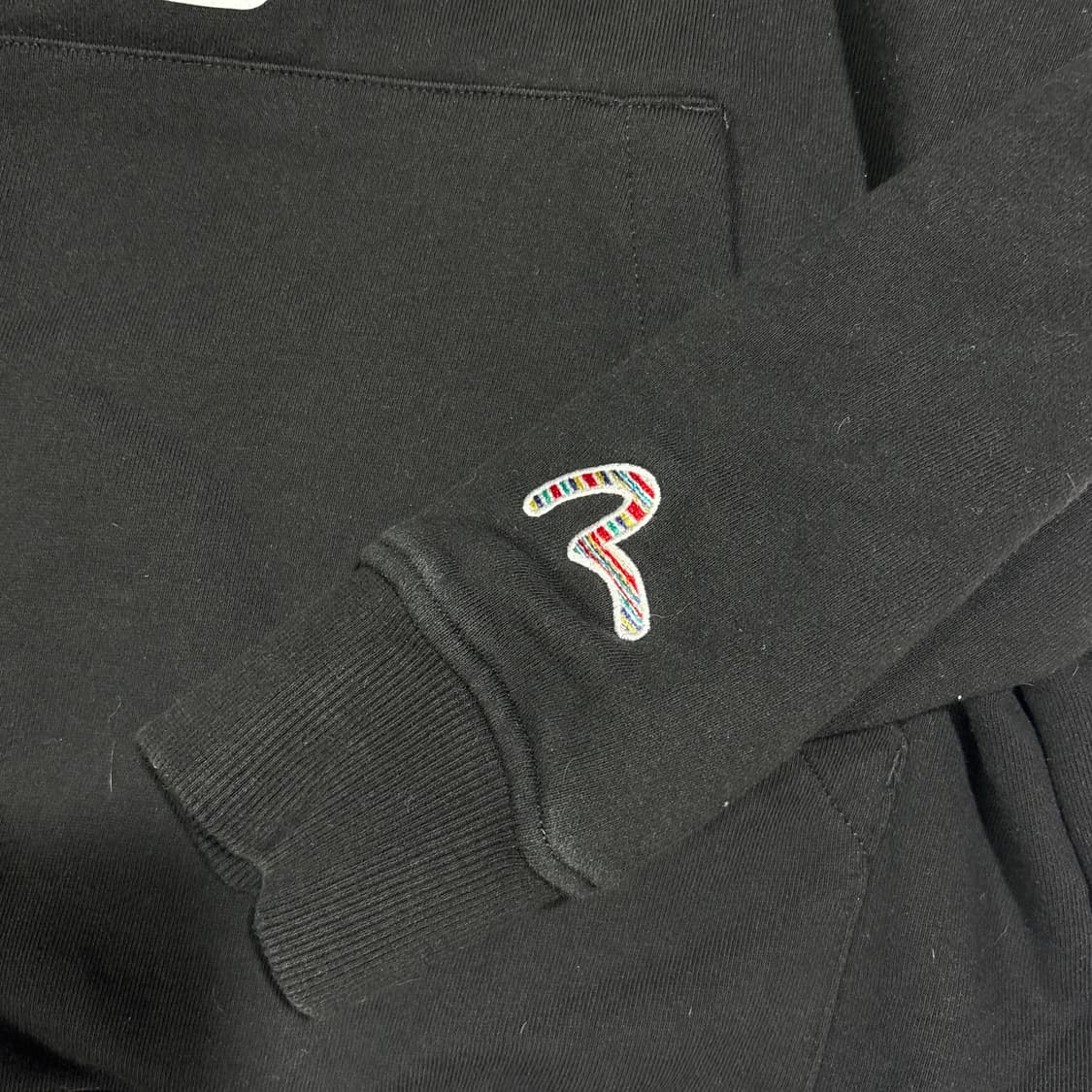 에비수 블랙 그래픽 후드티 상품이미지3