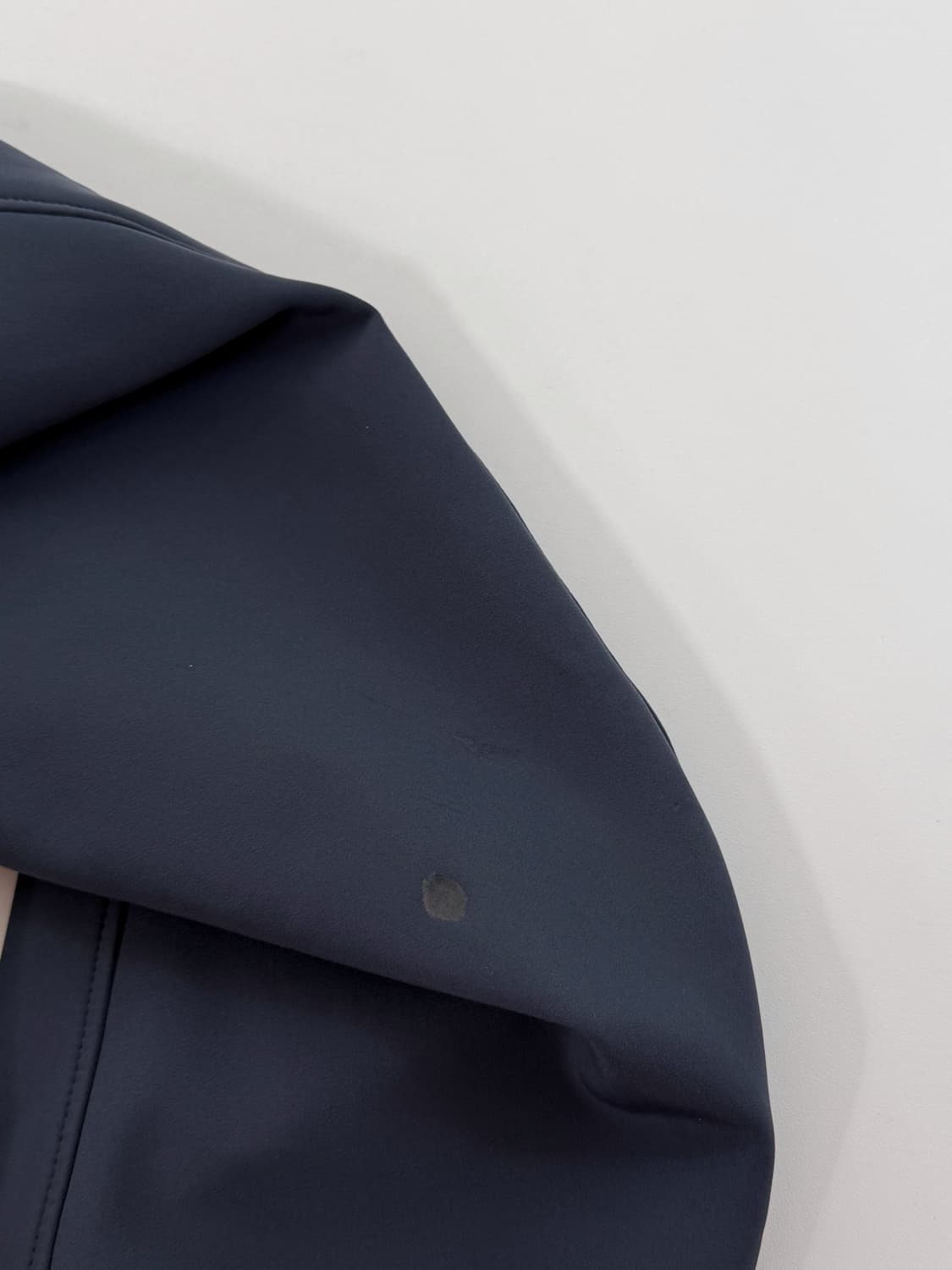 아크테릭스 루즈핏 감마 MX 소프트쉘 자켓 그레이 상품이미지7