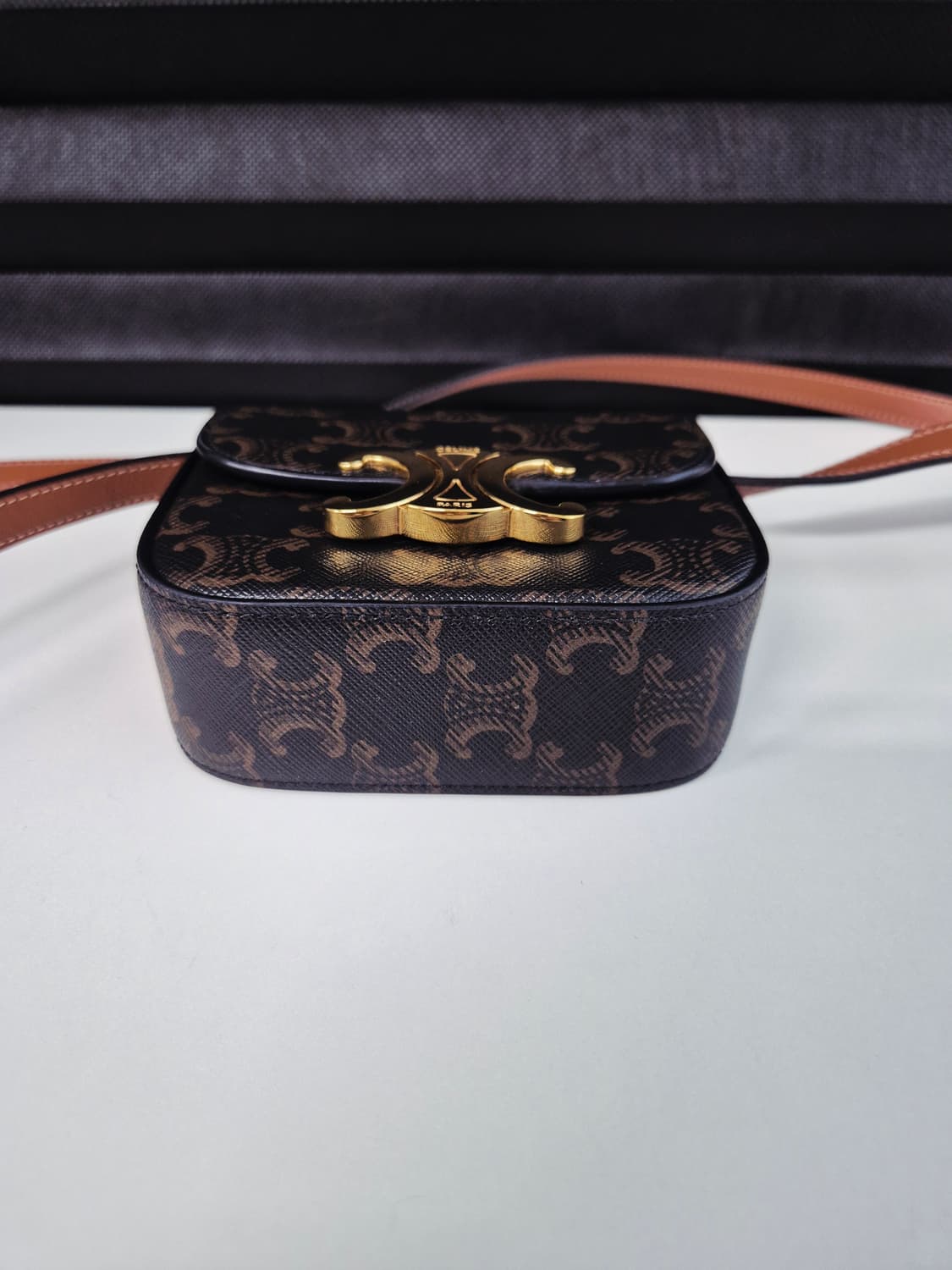 셀린느 트리옹프 미니백 (최상급) 상품이미지4