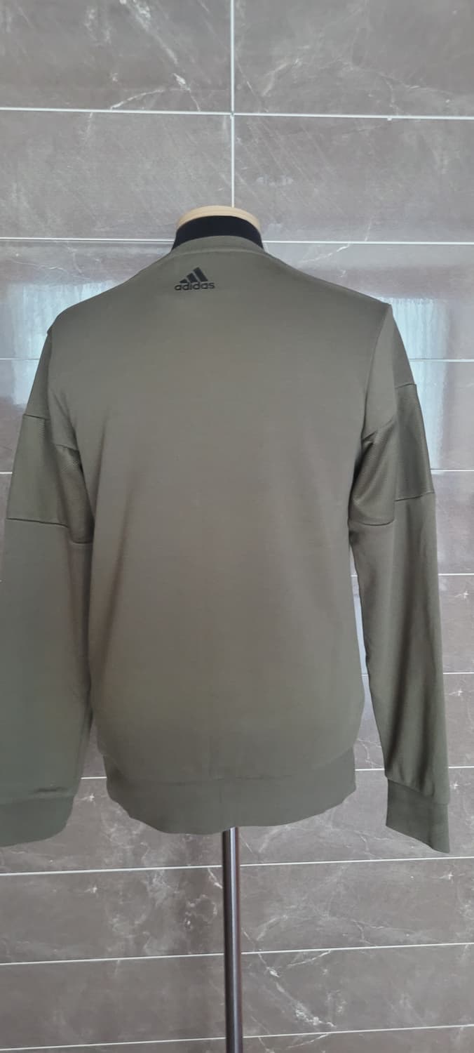 (남성95사이즈) 아디다스  카키색 맨투맨(춘추용) 상품이미지3