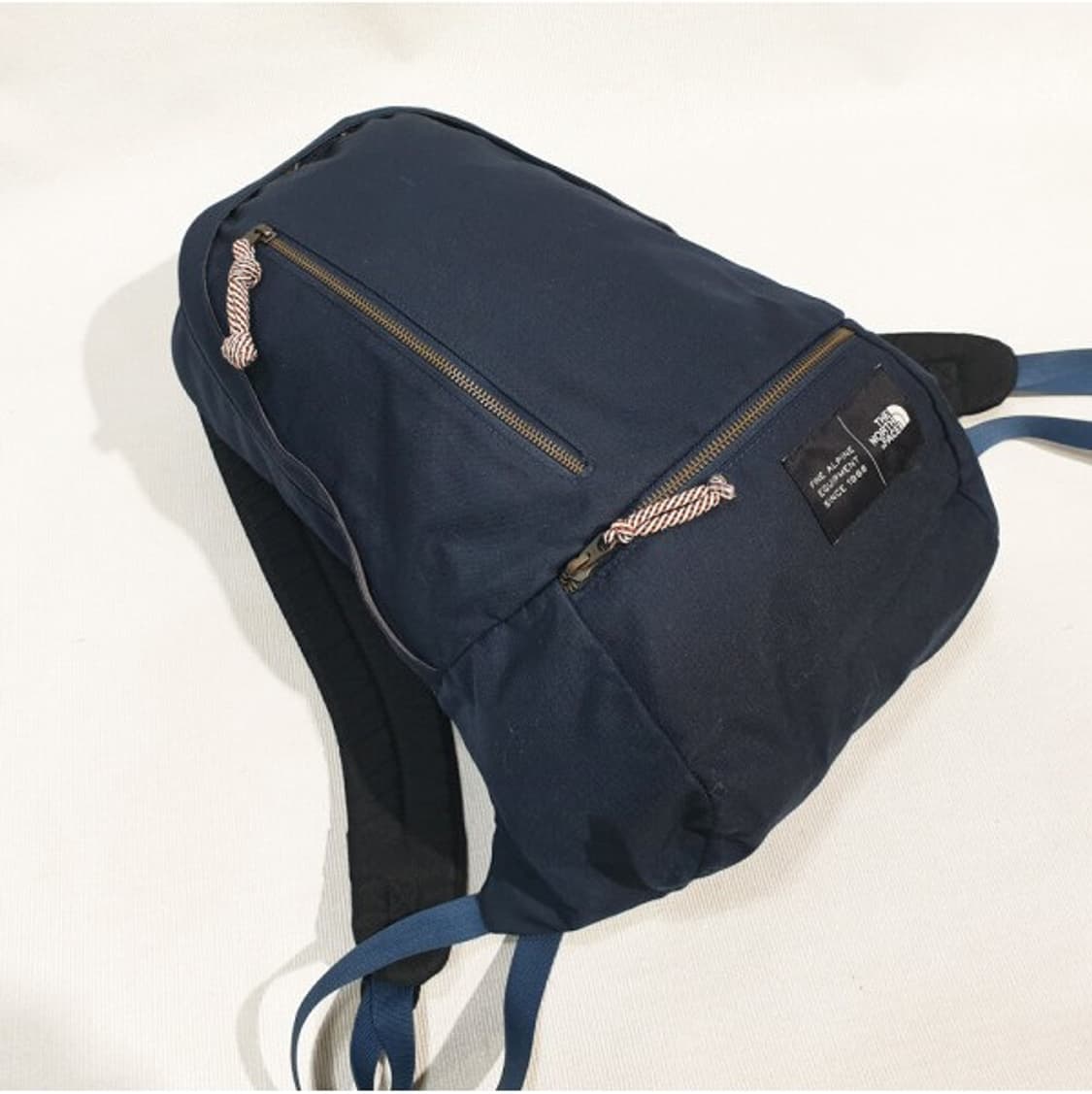 노스페이스 이스케이프 백팩 가방 상품이미지3