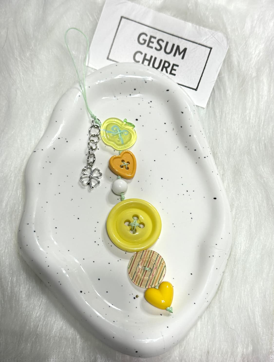 gesumchure 옐로우 클로버 버튼 스트랩 상품이미지1