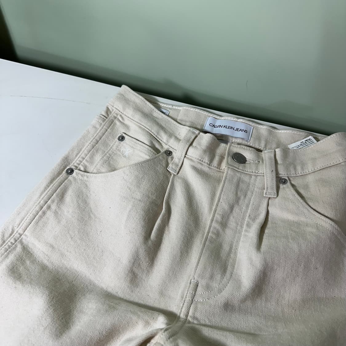 우먼M 켈빈클라인 CK 크림아이보리 보이프렌핏 데님팬츠 상품이미지5