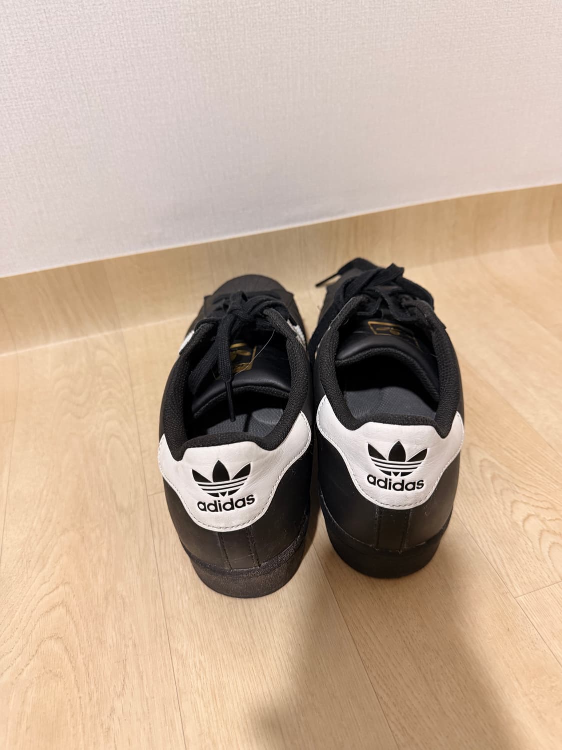 슈퍼스타 코어 블랙 275 상품이미지2