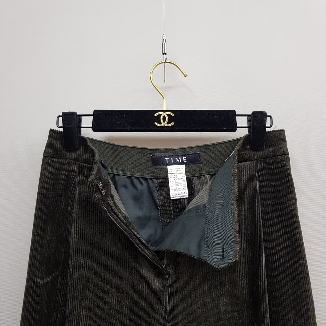 한섬 타임 2022 벨벳 코듀로이 백밴딩 팬츠 M사이즈 상품이미지2