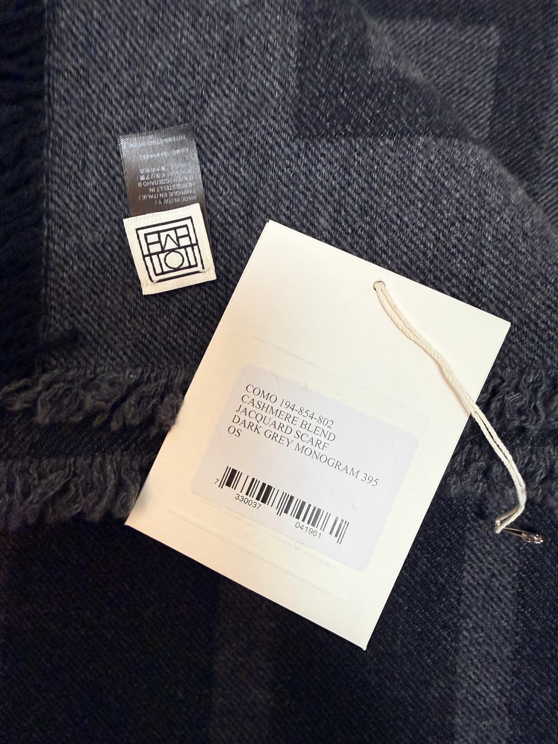 토템 모노그램 울 캐시미어 스카프 다크 그레이 상품이미지8