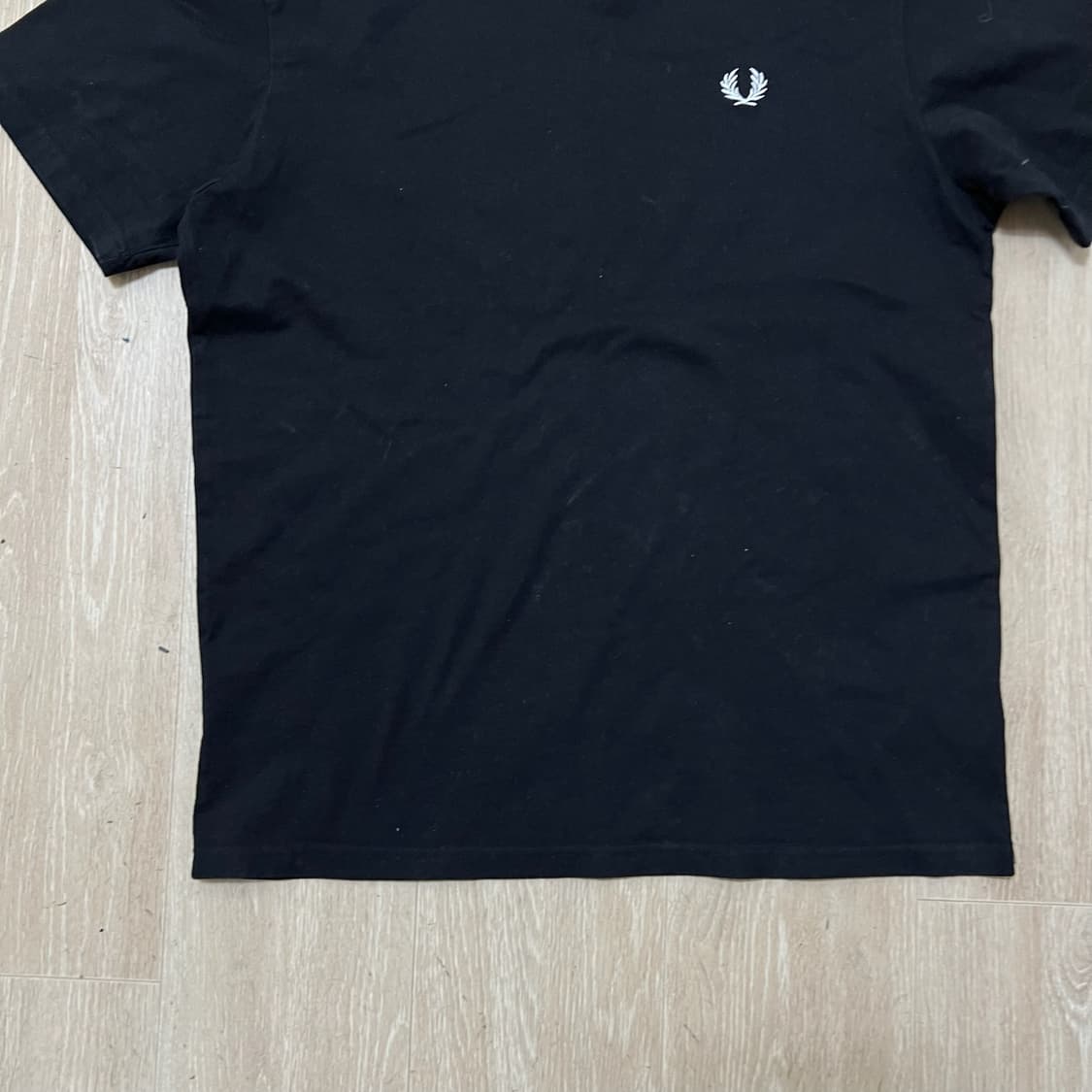 프레드페리 월계수 로고 라운드 반팔티 L/100  상품이미지4