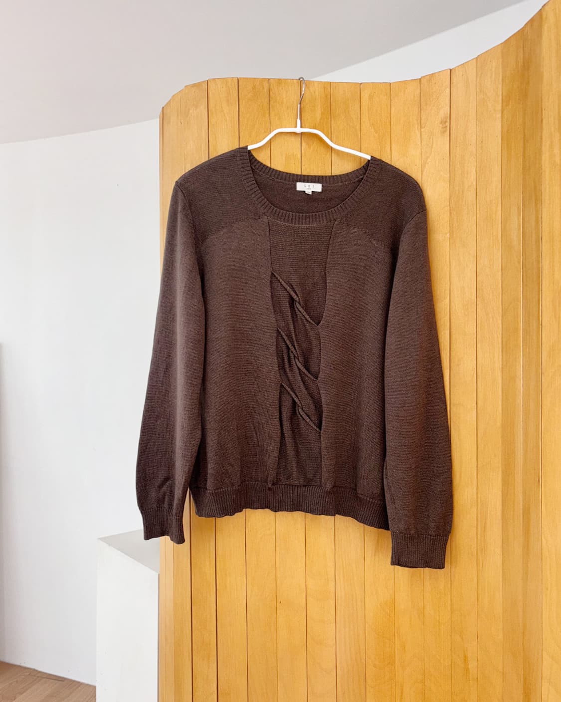 twisted point choco brown pullover 상품이미지1