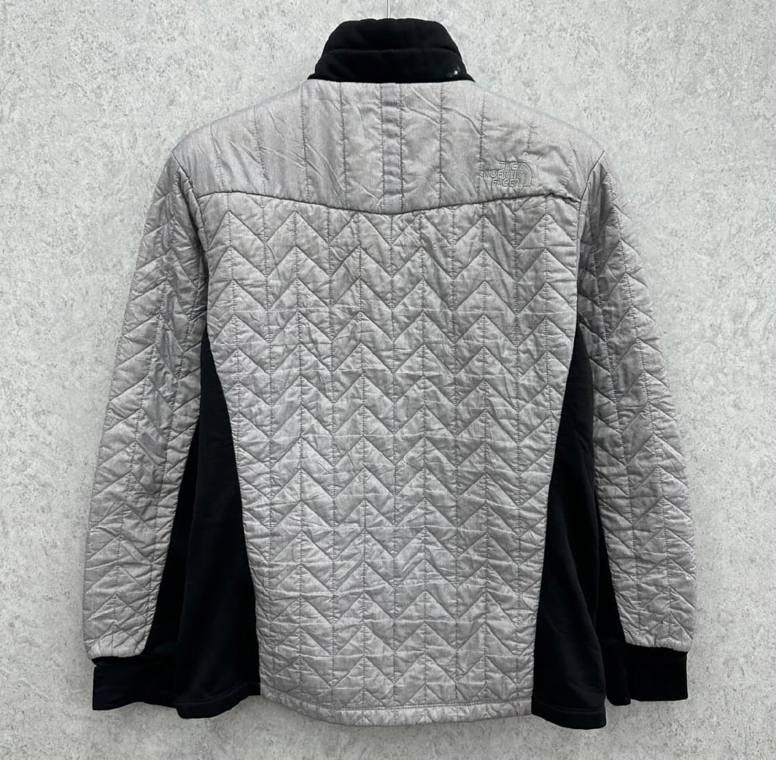노스페이스 남성 누빔 하이브리드 경량패딩 상품이미지2