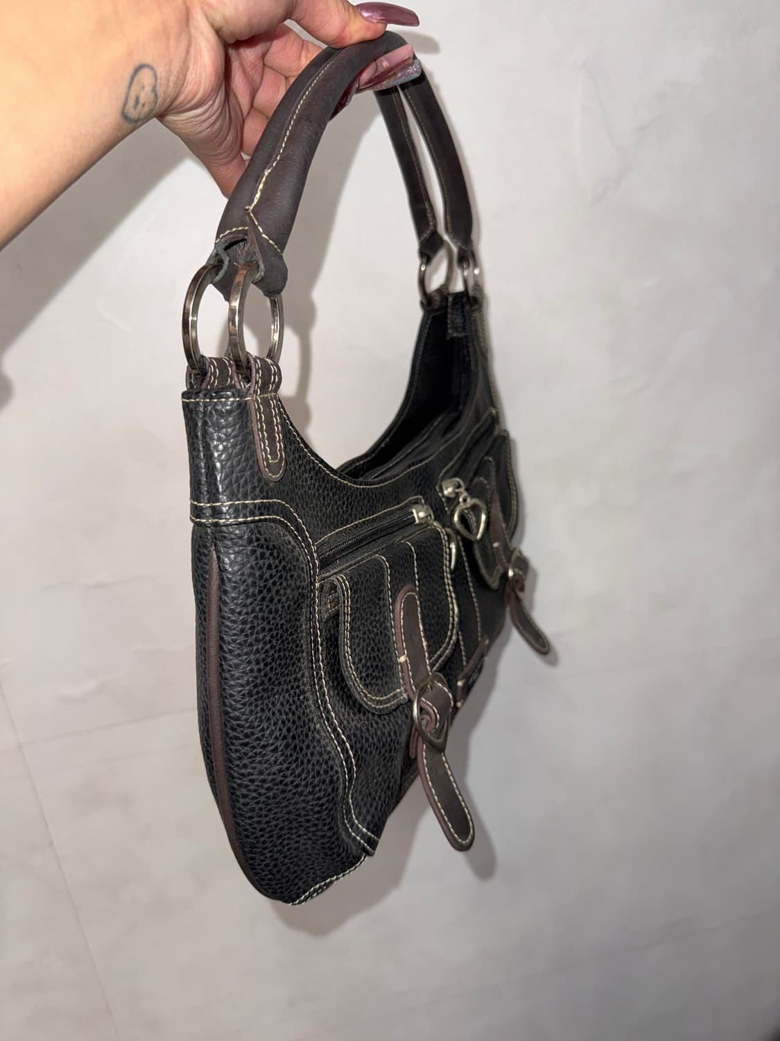 Black heart buckle pocket shoulder bag 상품이미지3