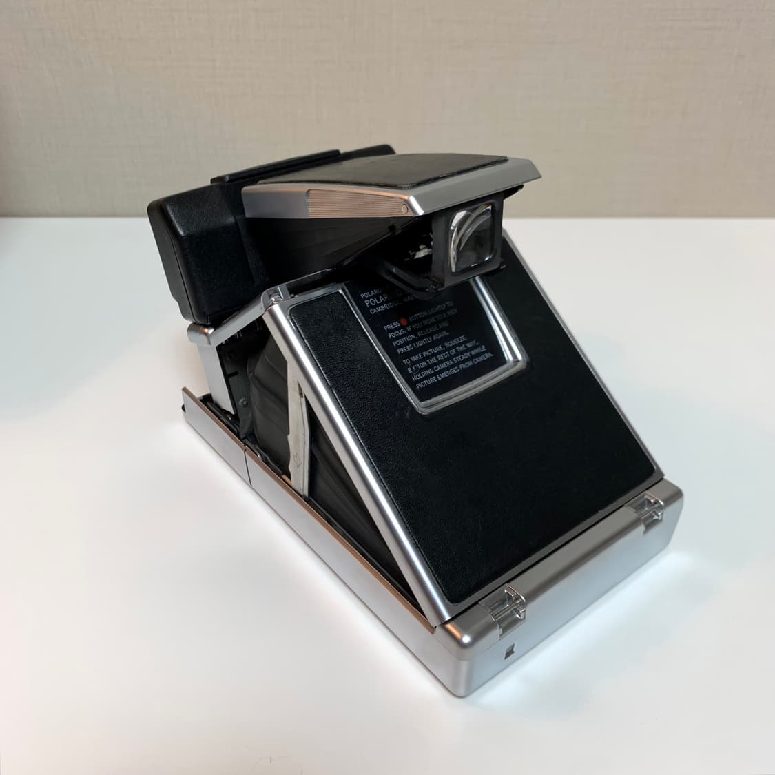 Polaroid SX-70 Sonar Autofocus 판매합니다. 상품이미지8