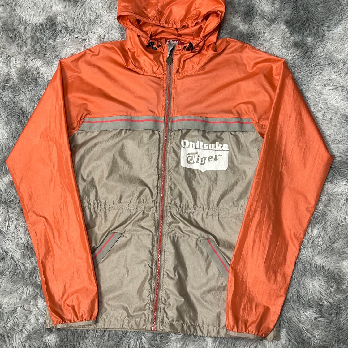 오니츠카타이거 나일론 바람막이  상품이미지1