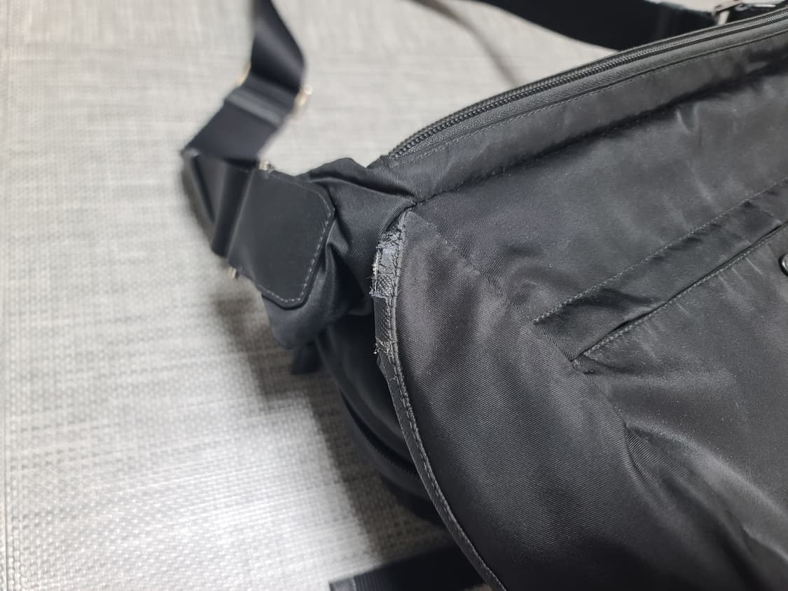 프라다 바이커백 라지 2vh991 메신저백 크로스백 상품이미지3