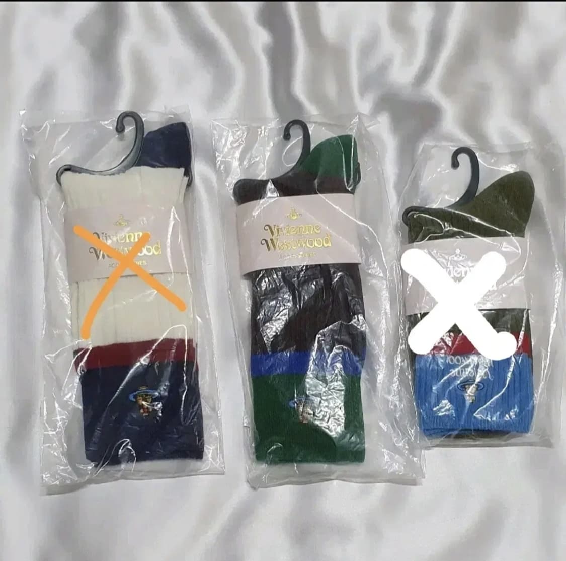 올리브 크림베이지 브라운 블루 네이비 그린 레드 비비안웨스트우드 양말 상품이미지1