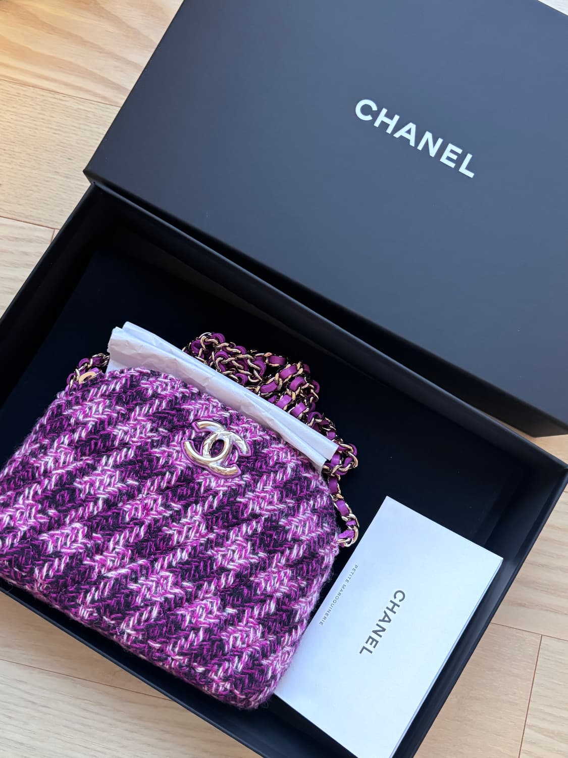 샤넬 하프문 새상품 상품이미지1