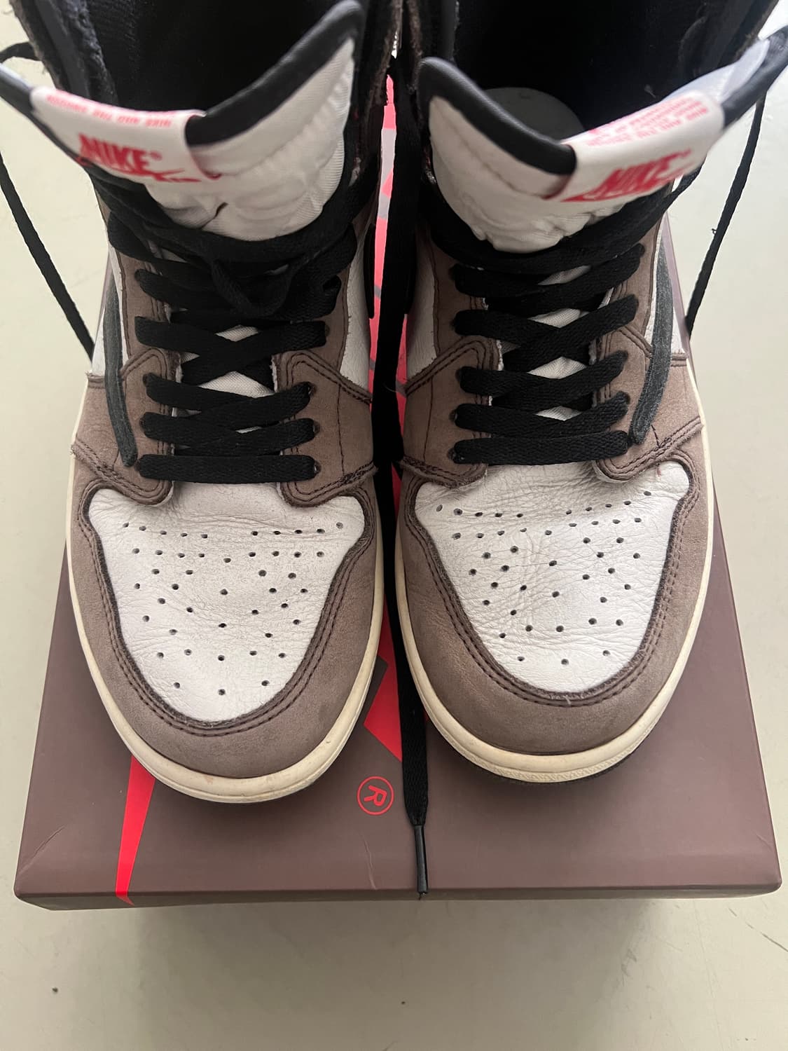 스캇 조던 1 모카 상품이미지3