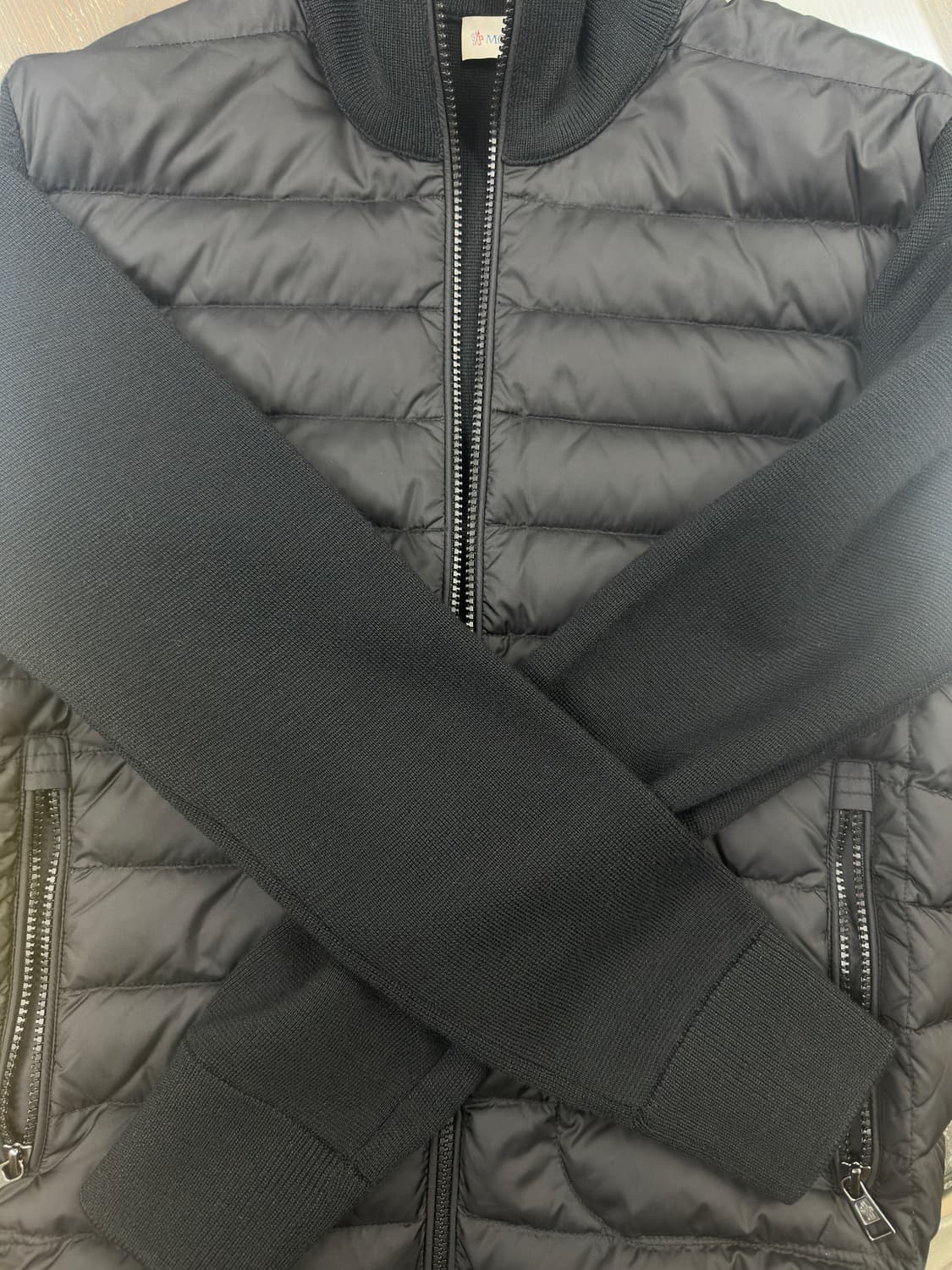 (직거래 가능)몽클레어 트리콧 니트 패딩 상품이미지2