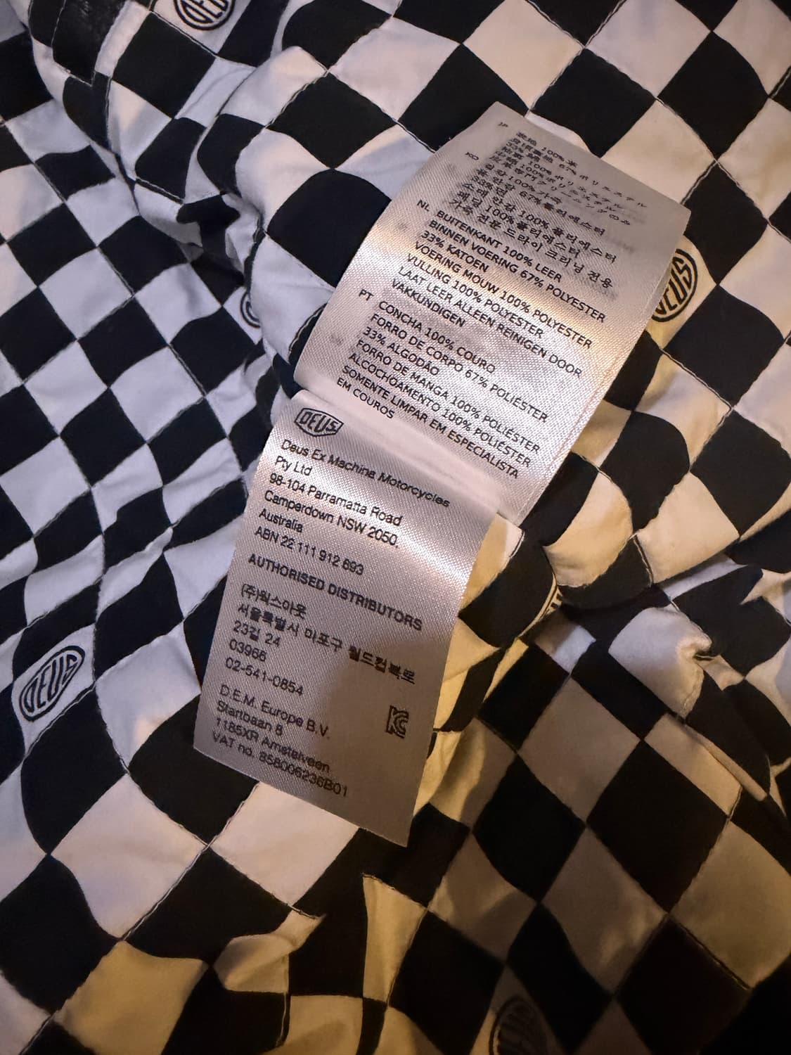 데우스 가죽자켓 판매합니다. 상품이미지5