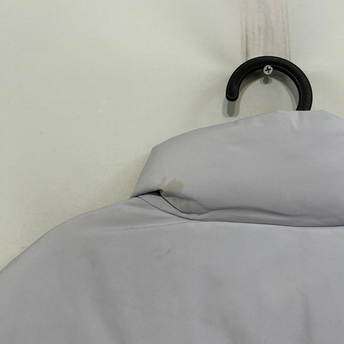 게스 2023 여성 오리털 푸퍼 패딩 상품이미지6