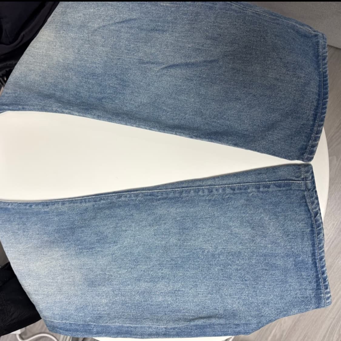 사이즈 4) 오라리 23fw 셀비지 페이디드 라이트 데님 라이트 인디고 상품이미지5