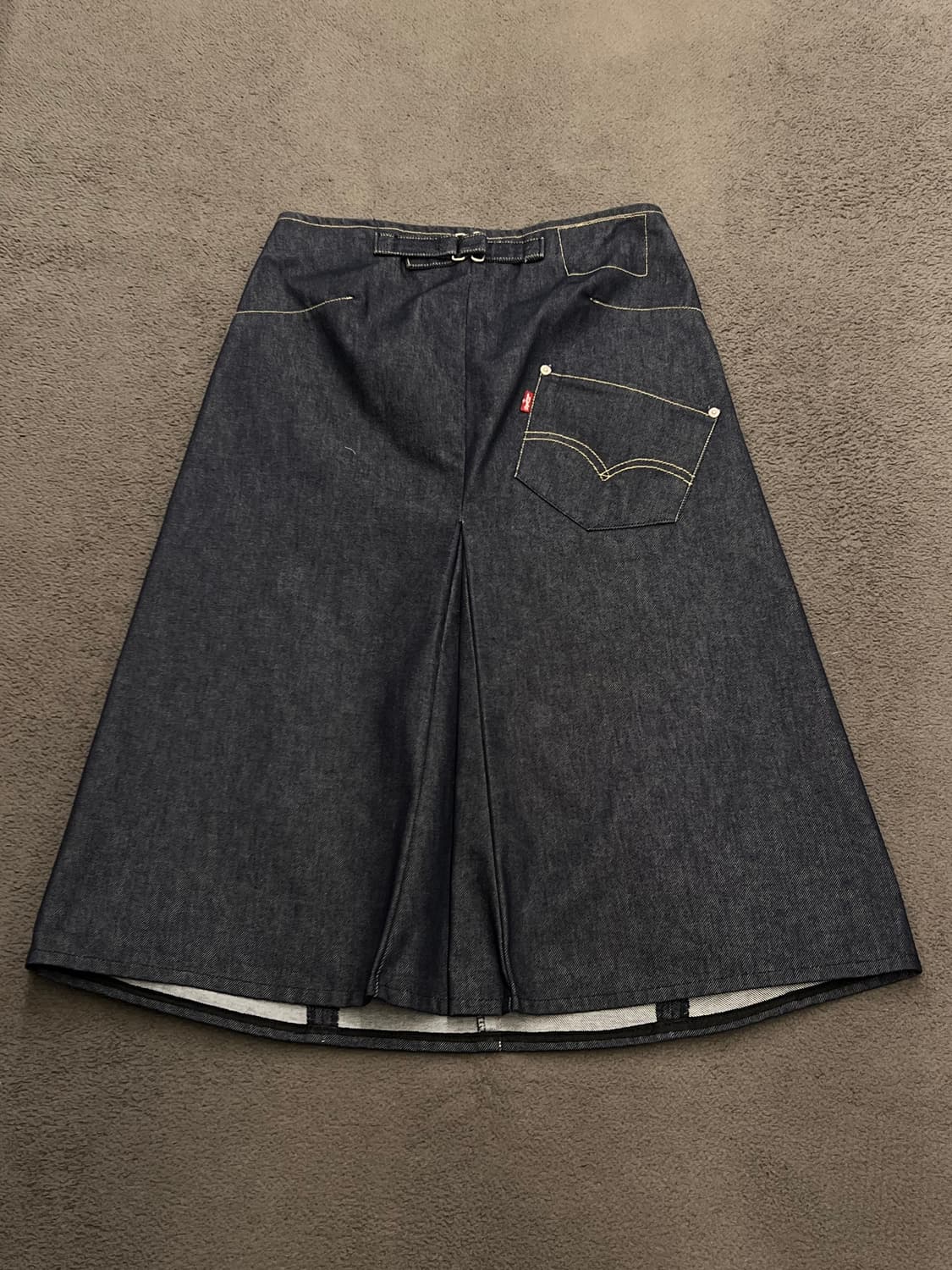 리바이스 엔지니어드 센치 데님 스커트 처분  상품이미지1