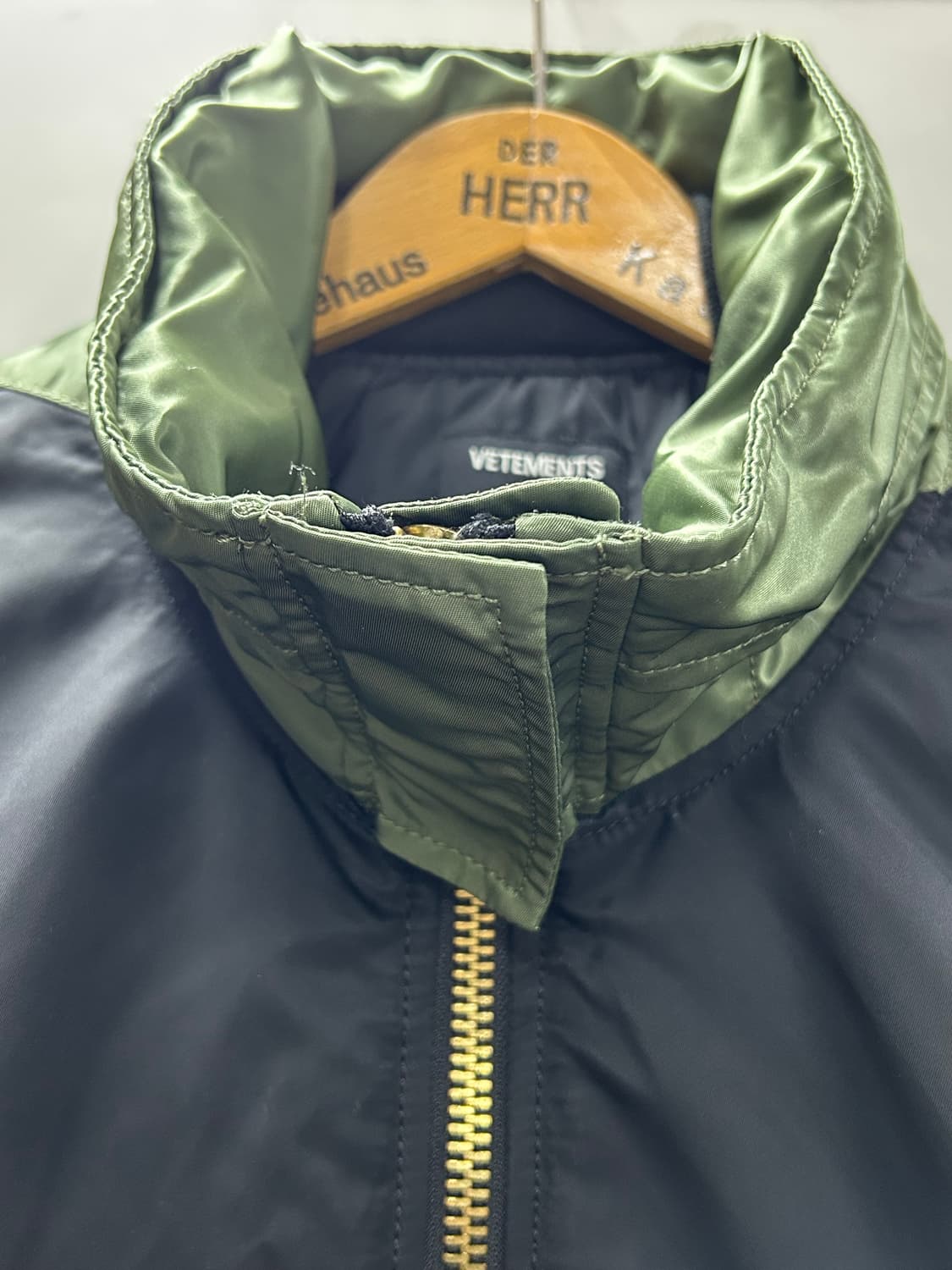 베트멍 x 알파 인더스트리 봄버 자켓 상품이미지2