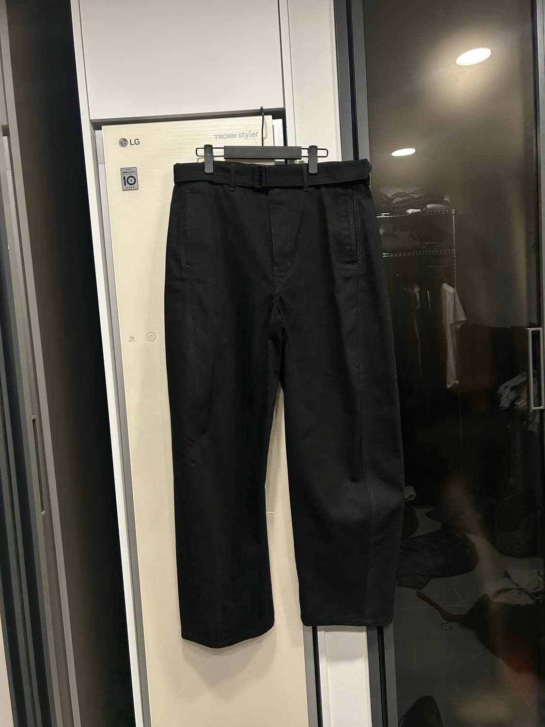 르메르 벨티드 트위스트 팬츠 xl 블랙 상품이미지2