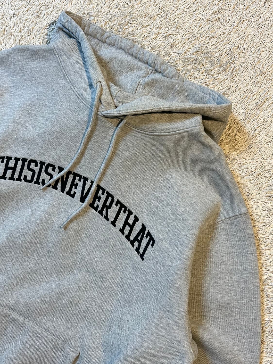 디스이즈네버댓 아치로고 후드티 그레이 상품이미지2