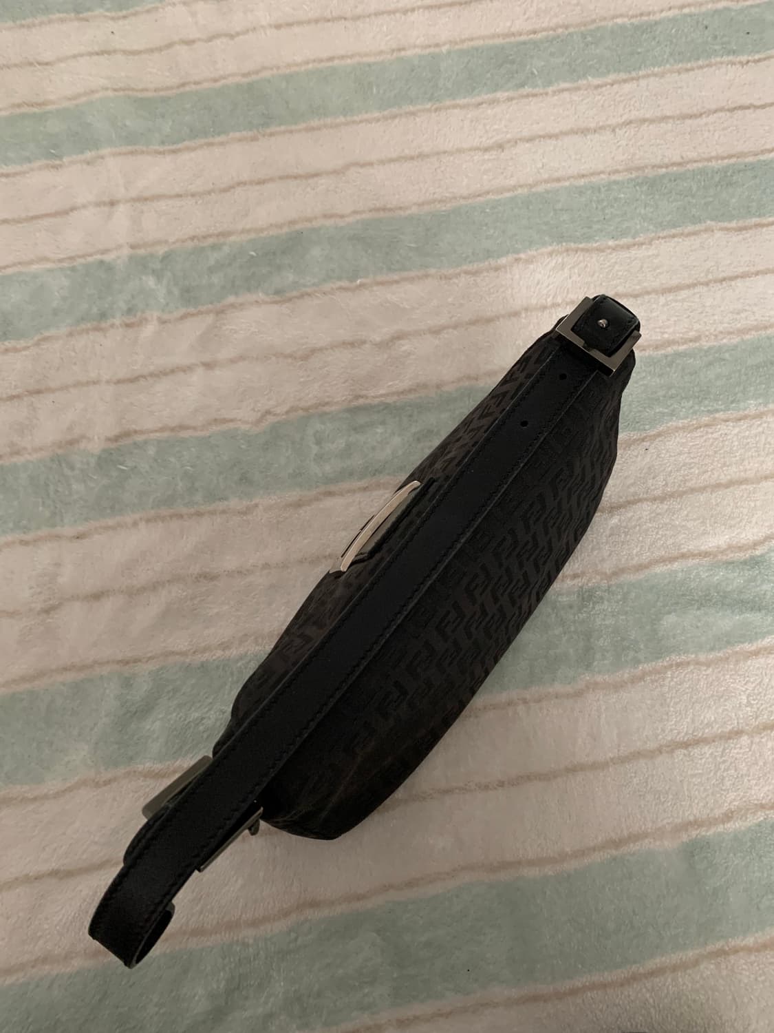 펜디 블랙 바게트백 정품 가방  상품이미지9