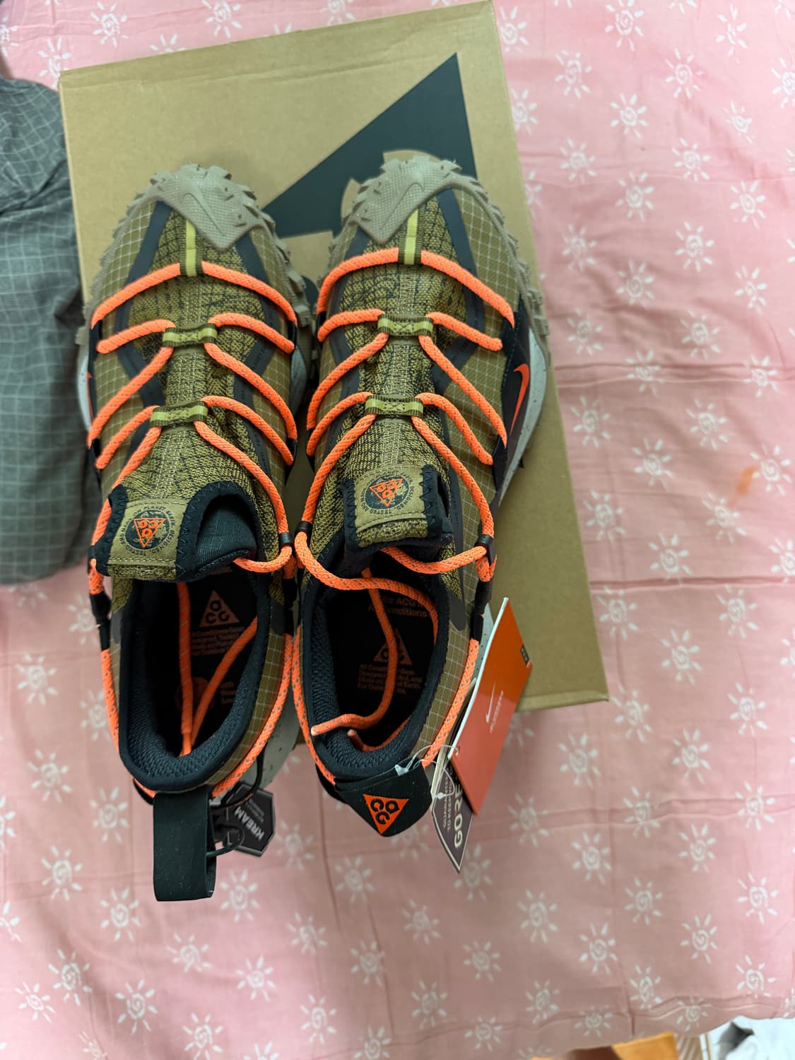 나이키 acg 마운틴플라이로우 고어텍스SE 헤이즐러쉬 270사이즈새상품 상품이미지3