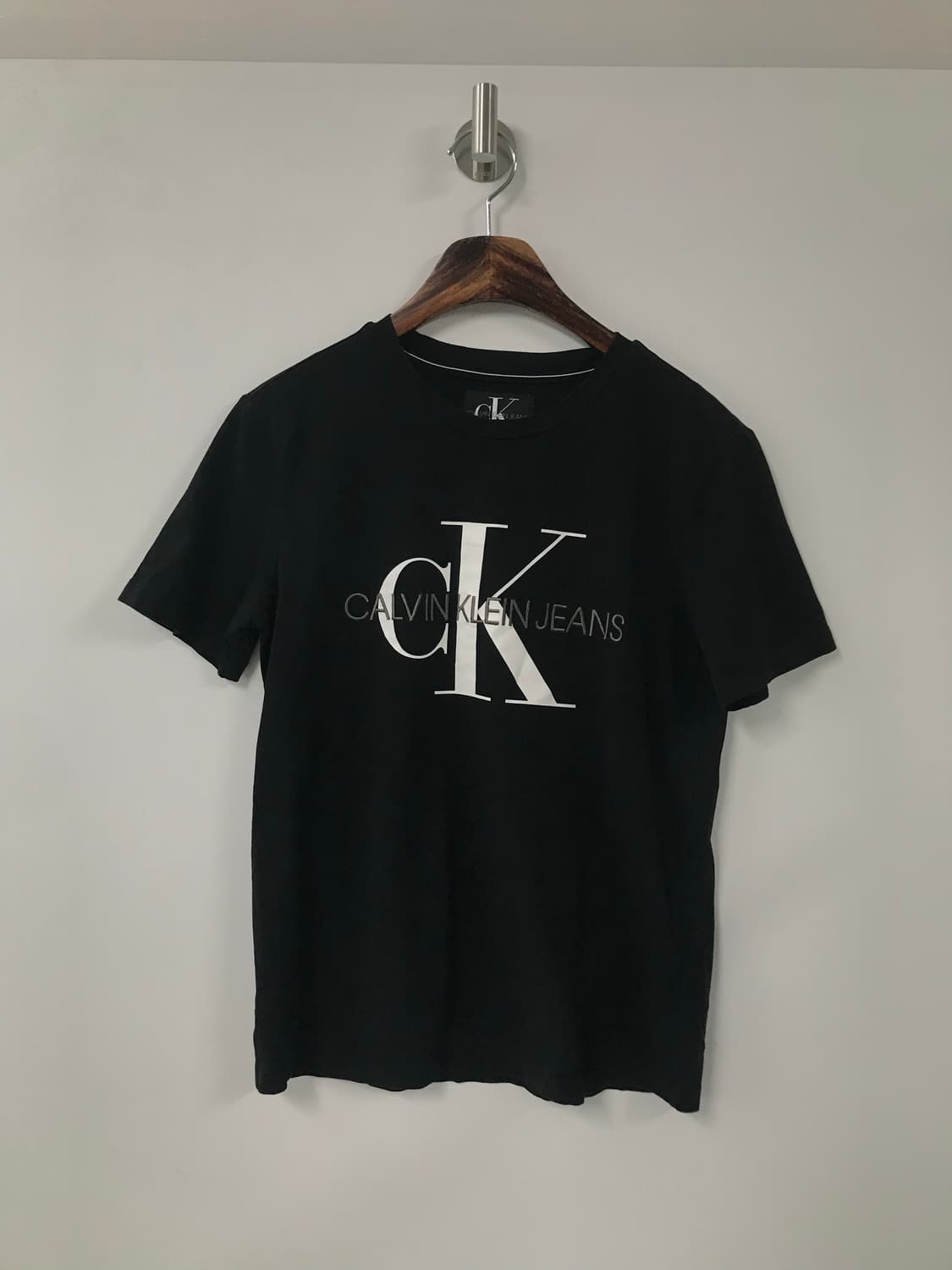 캘빈클라인 빅로고 블랙 반팔 티셔츠 상품이미지2