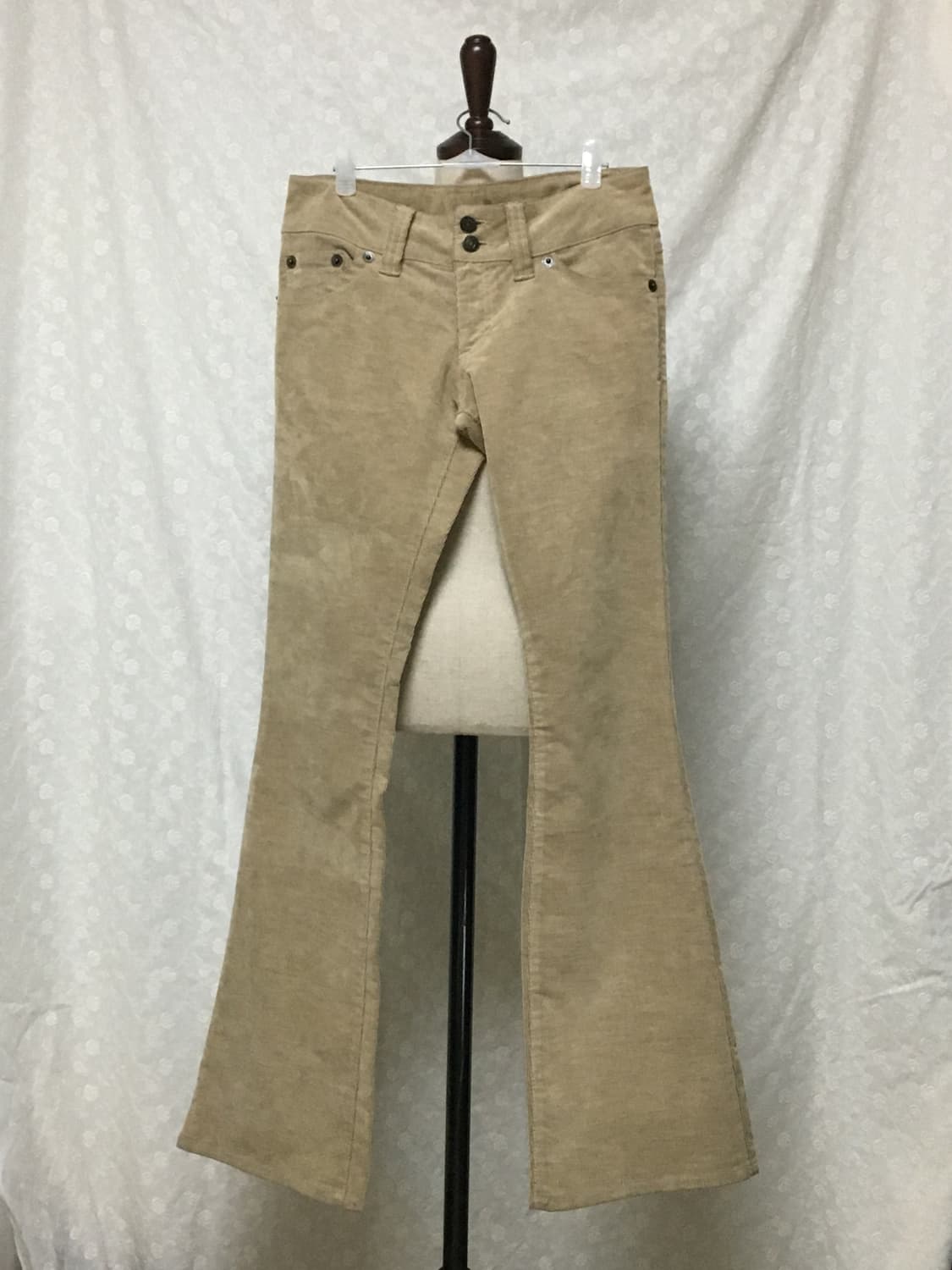 베이지 로우웨스트 코듀로이 부츠컷 팬츠 상품이미지1