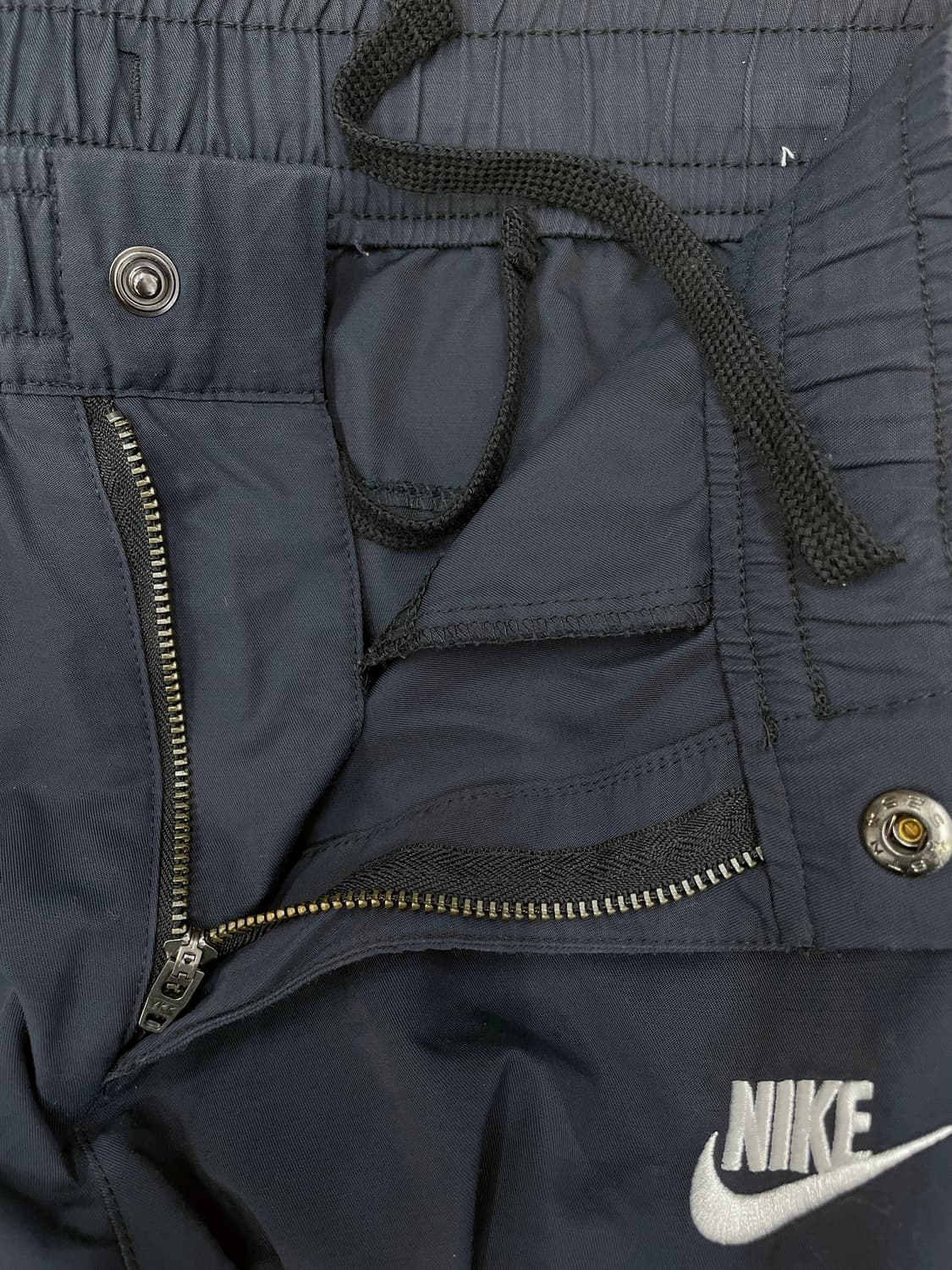 나이키(NIKE) 기능성 로고 자수 카고 팬츠 상품이미지8