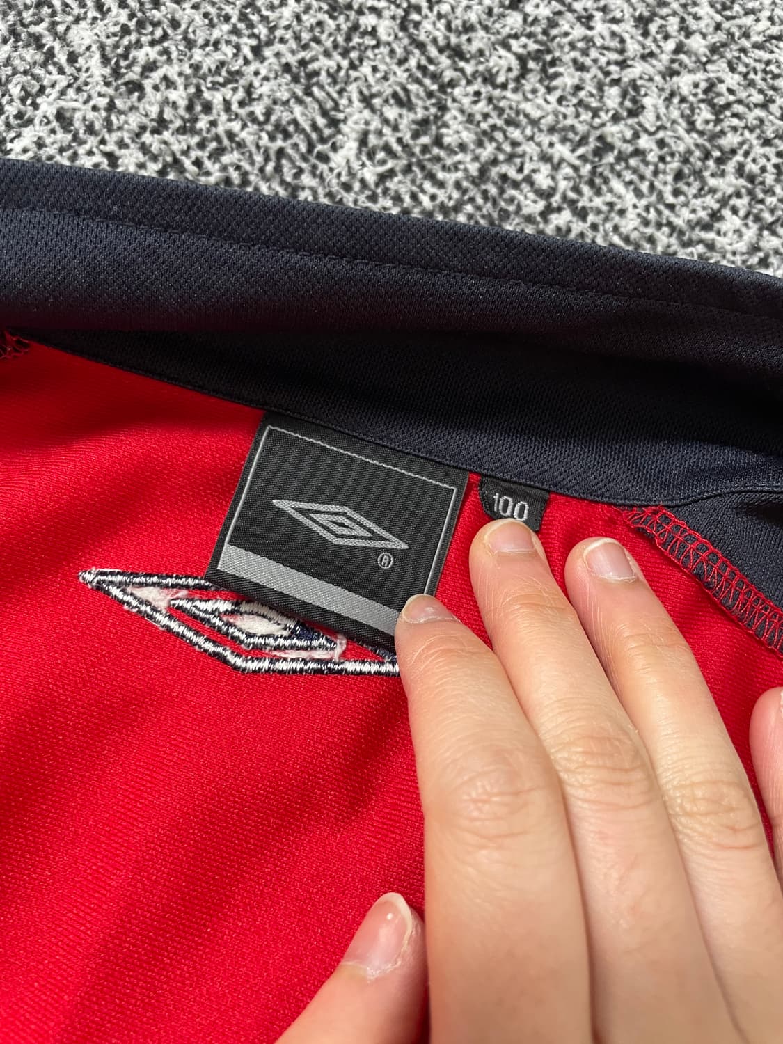 빈티지9. 엄브로 잉글랜드 축구 대표팀 레드 네이비 배색 져지 트랙탑 상품이미지3