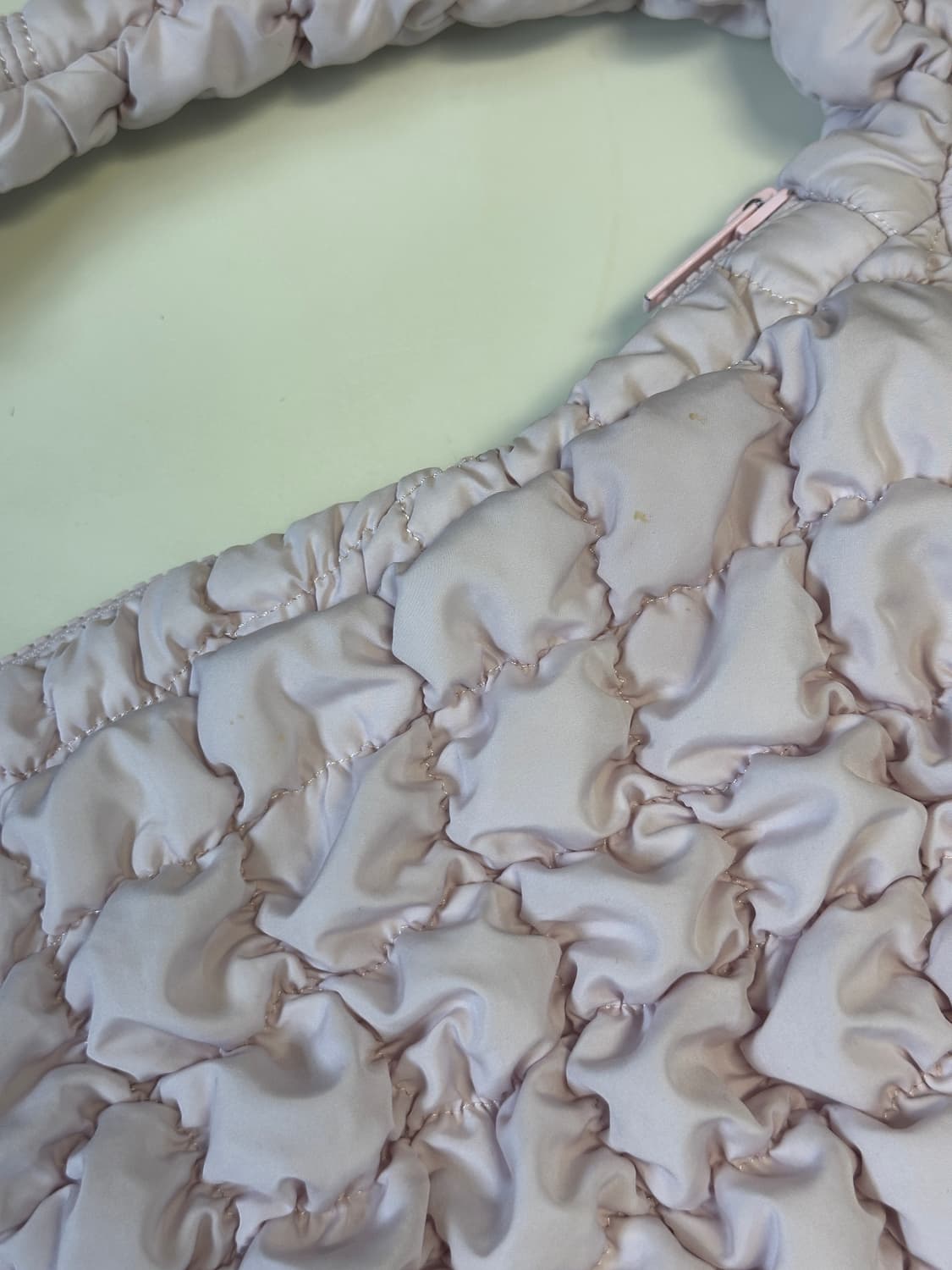 코스 구름백 스몰 라일락 상품이미지5