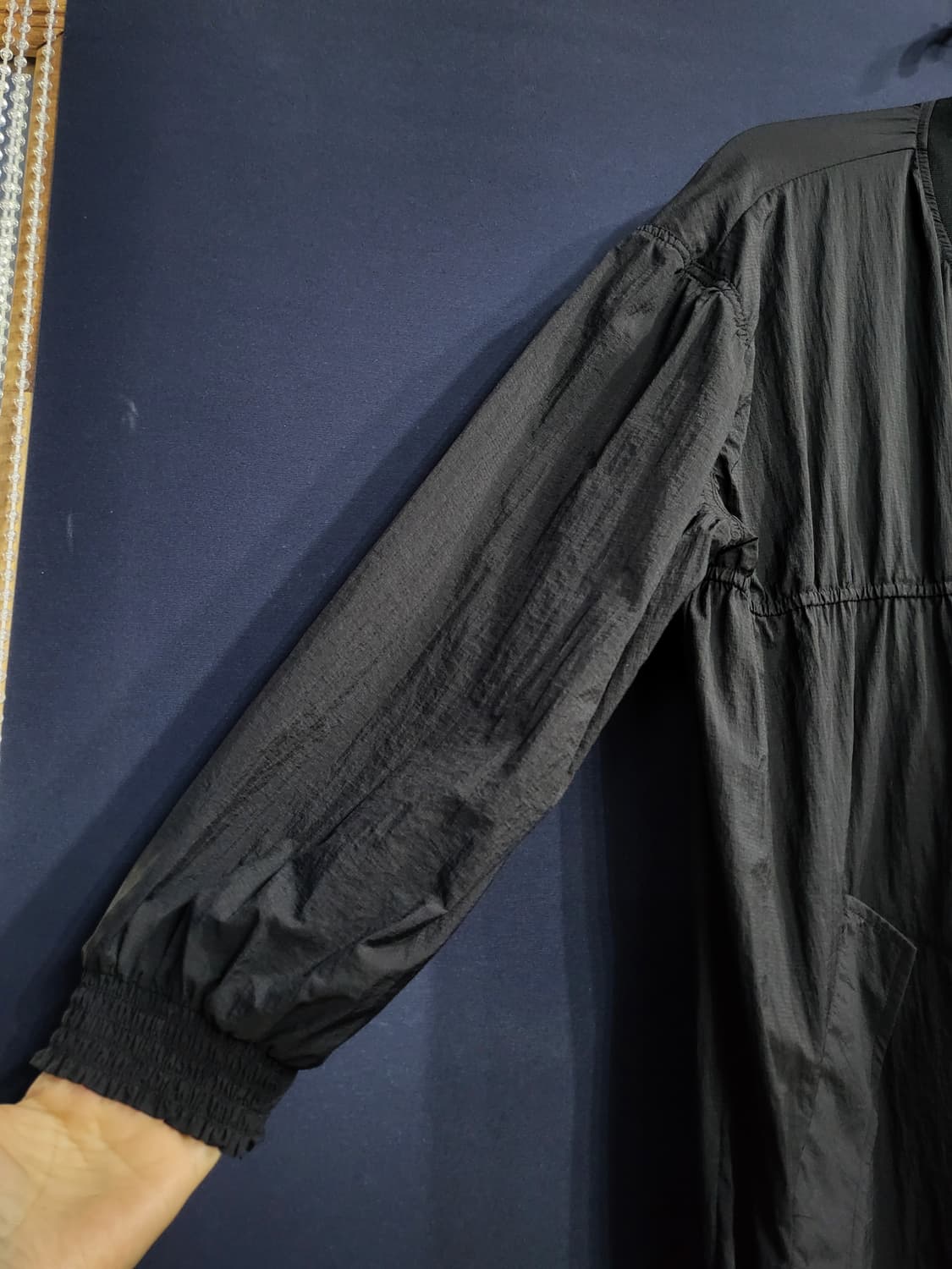 쥬시쥬디 나일론 오버핏 셔링자켓 상품이미지4