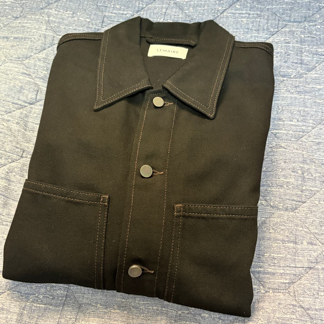 24FW 르메르 트위스티드 슬리브 박시 셔츠 블랙 48 상품이미지2