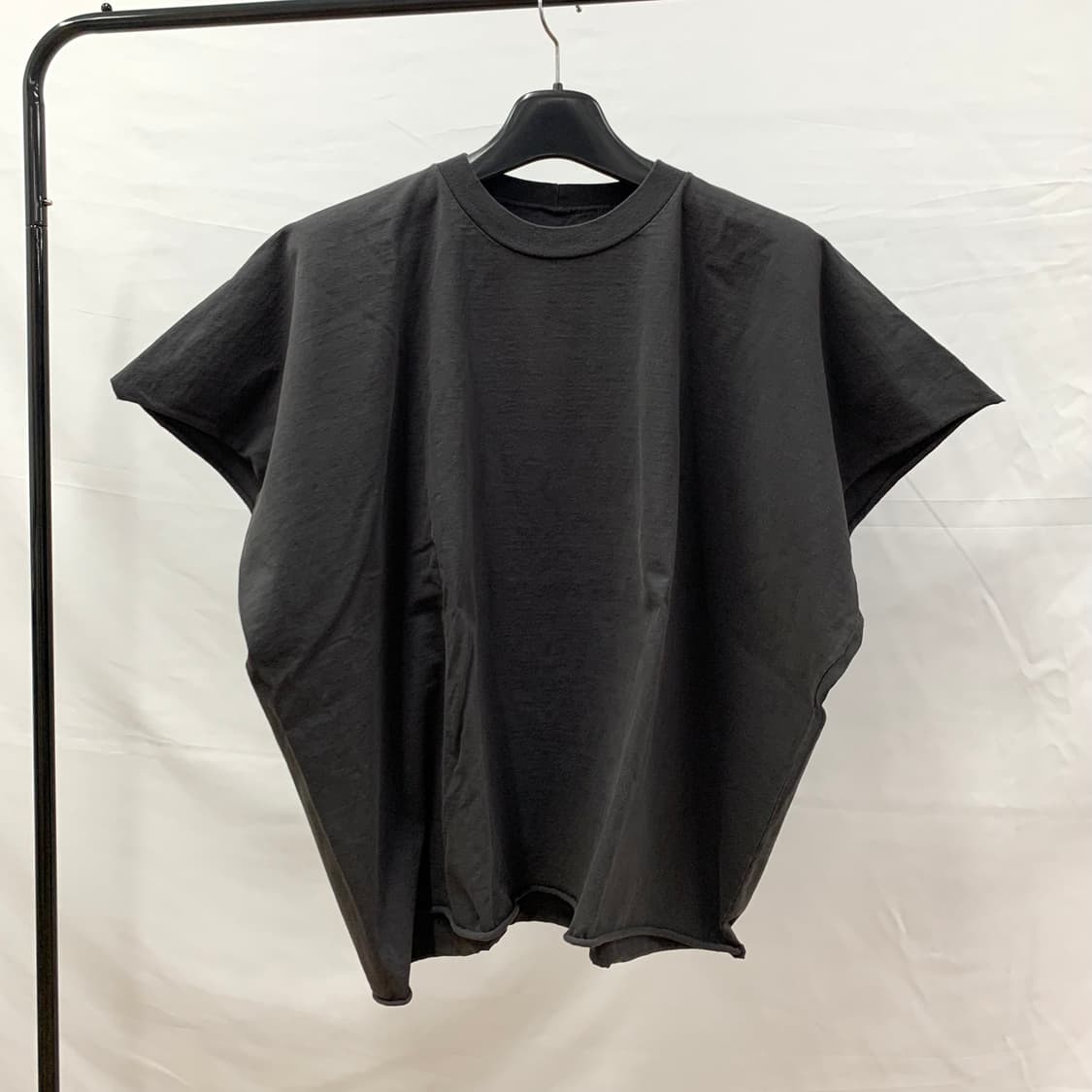 yeezy two box tee 이지 투 박스 티셔츠 상품이미지4
