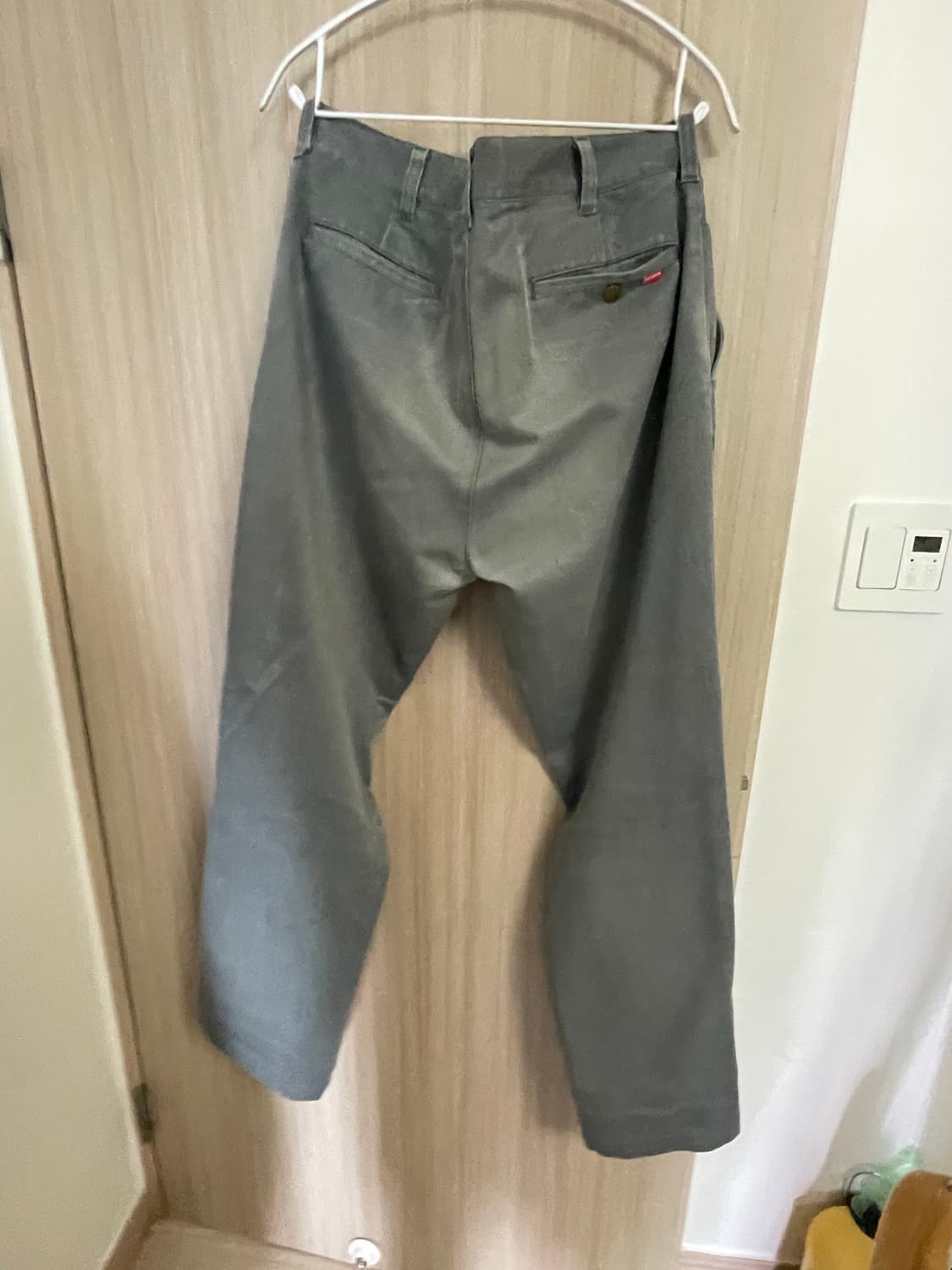 supreme 치노팬츠 상품이미지3