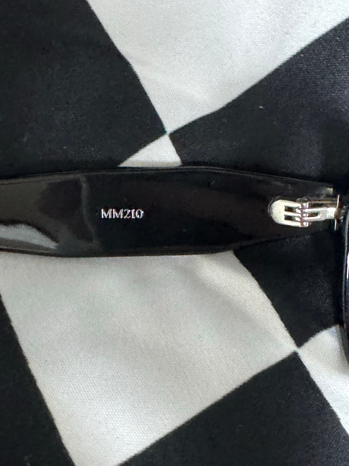 메종 마르지엘라x젠틀몬스터 MM210 상품이미지6