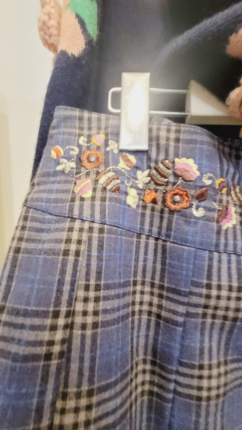 BNX 입체니트. 오일릴리 자수 스커트 상품이미지6