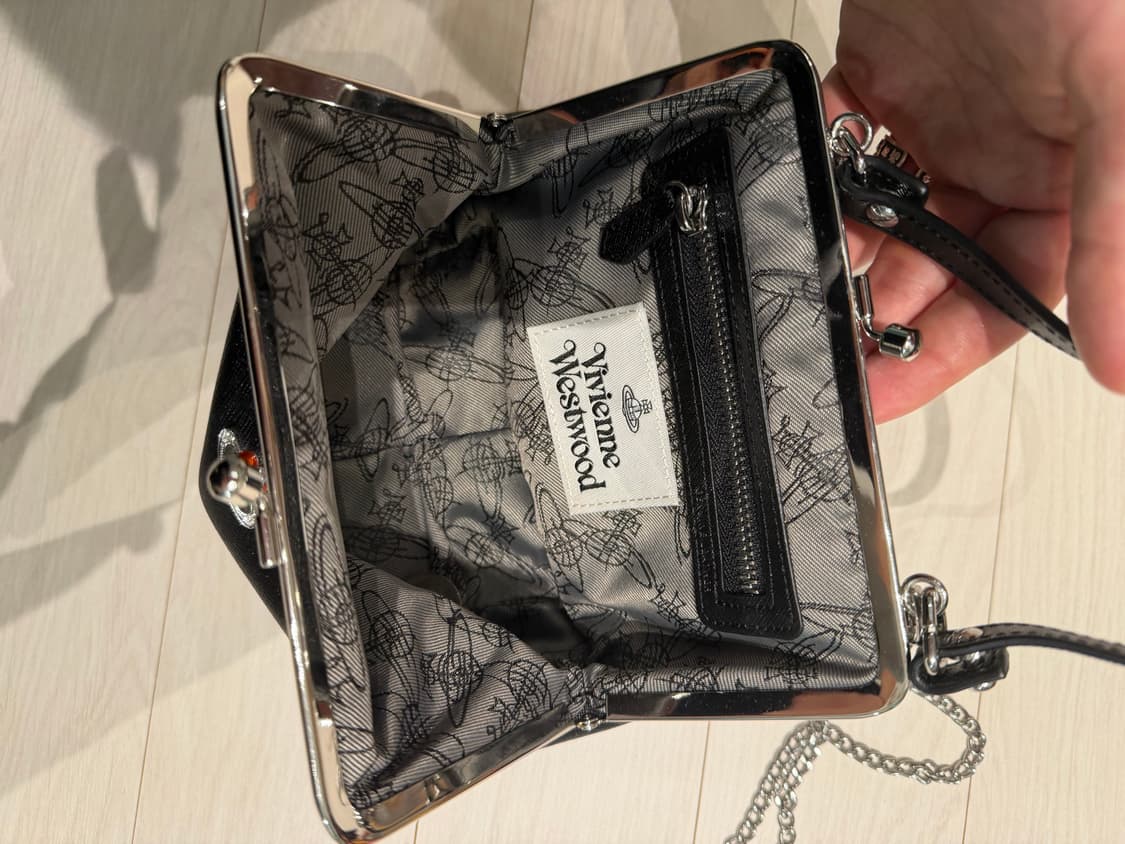 vivienne westwood 그레니 프레임 퍼스 블랙  상품이미지2