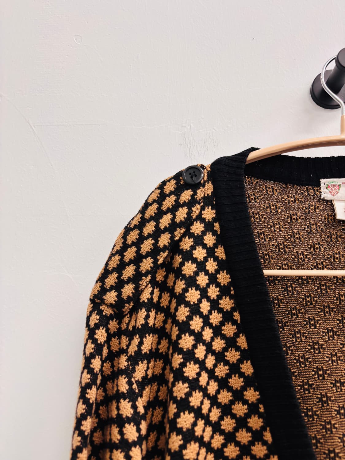 구찌(GUCCI) 80s 희귀 올드스쿨 플라워 패턴 울 가디건 상품이미지5