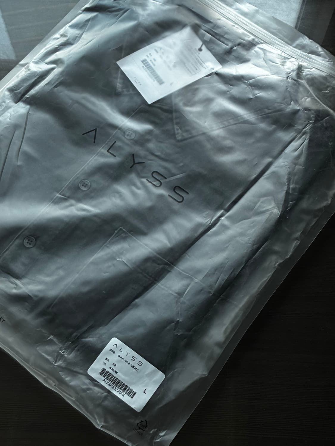 (새상품)(L) 알리스 애쉬드 가먼츠 크롭 피그먼트 셔츠 [차콜] 판매 상품이미지10