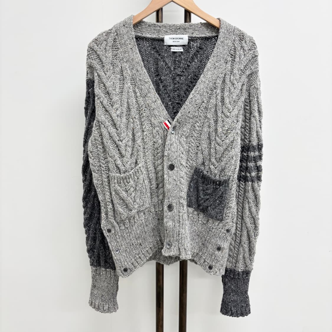 [5]톰브라운 사선완장 아란케이블 가디건 상품이미지1