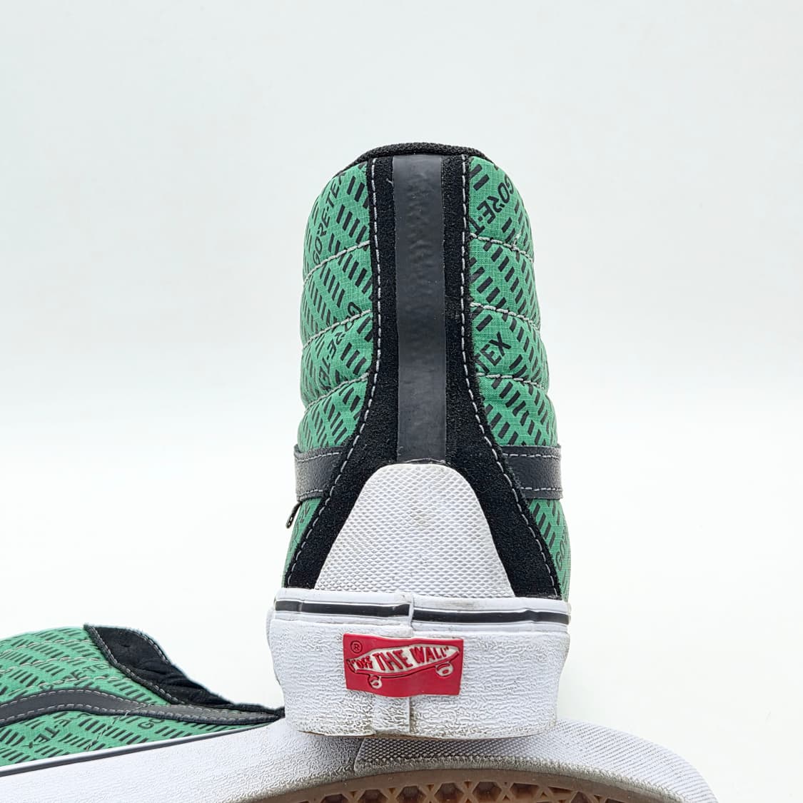 반스 볼트 스케이트하이 고어텍스 블랙 그린 (270) 상품이미지2