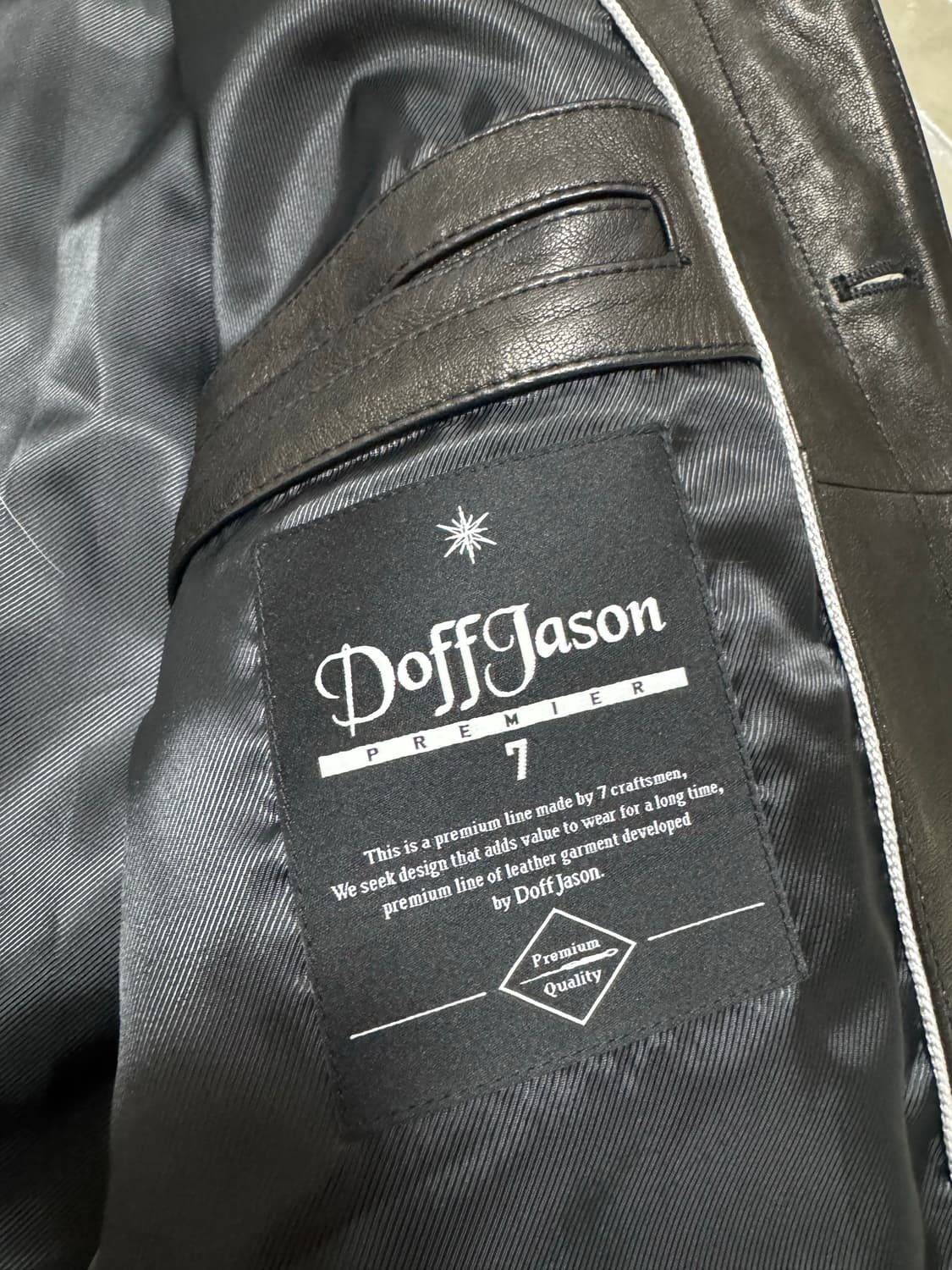 [L] 도프제이슨 프리미엄 베지터블 스터드 트러커 레더 가죽 자켓 상품이미지5