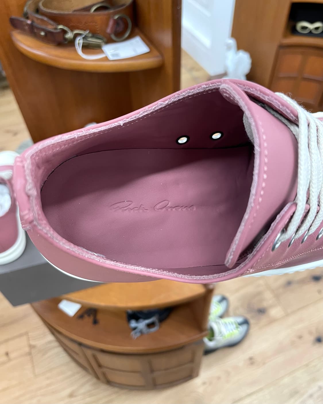 [240] 릭오웬스 핑크 라몬즈 로우 스니커즈 상품이미지10